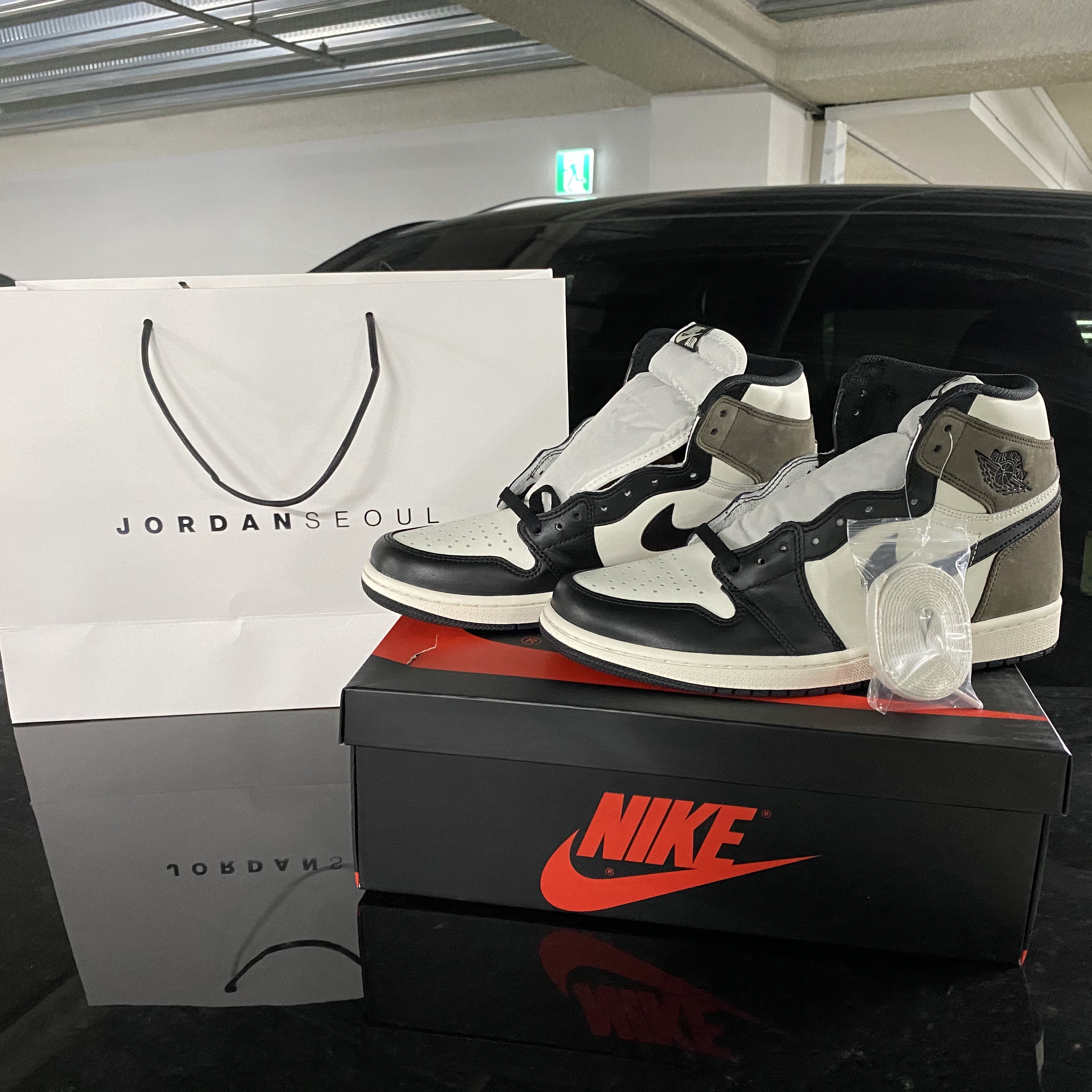Jordan 1 Retro High OG Black Mocha 착용 스타일