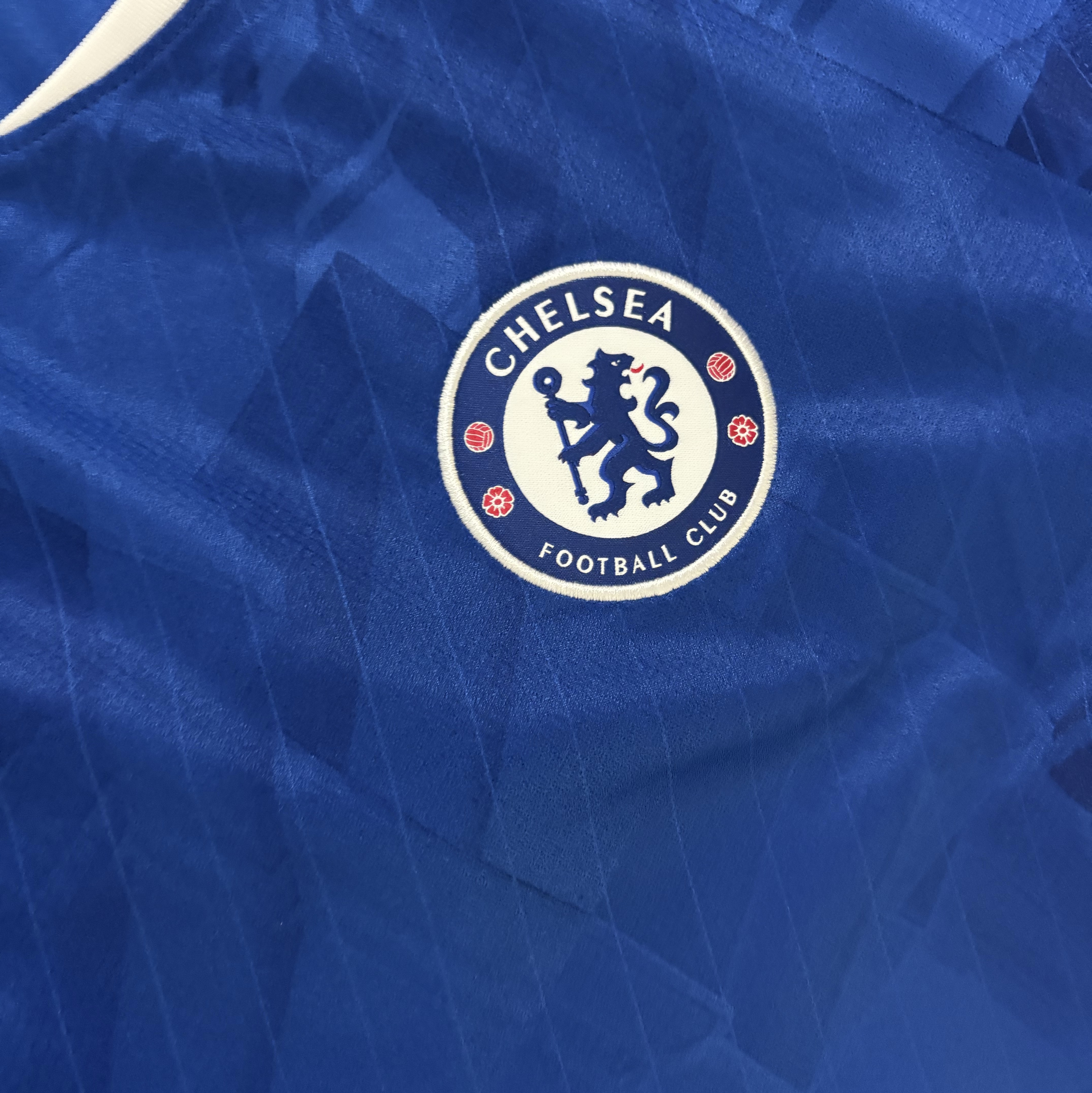 Nike Chelsea FC 2025/26 Stadium Home Dri-Fit Soccer Replica Jersey Rush Blue White (Non Marking Ver.) 착용 스타일