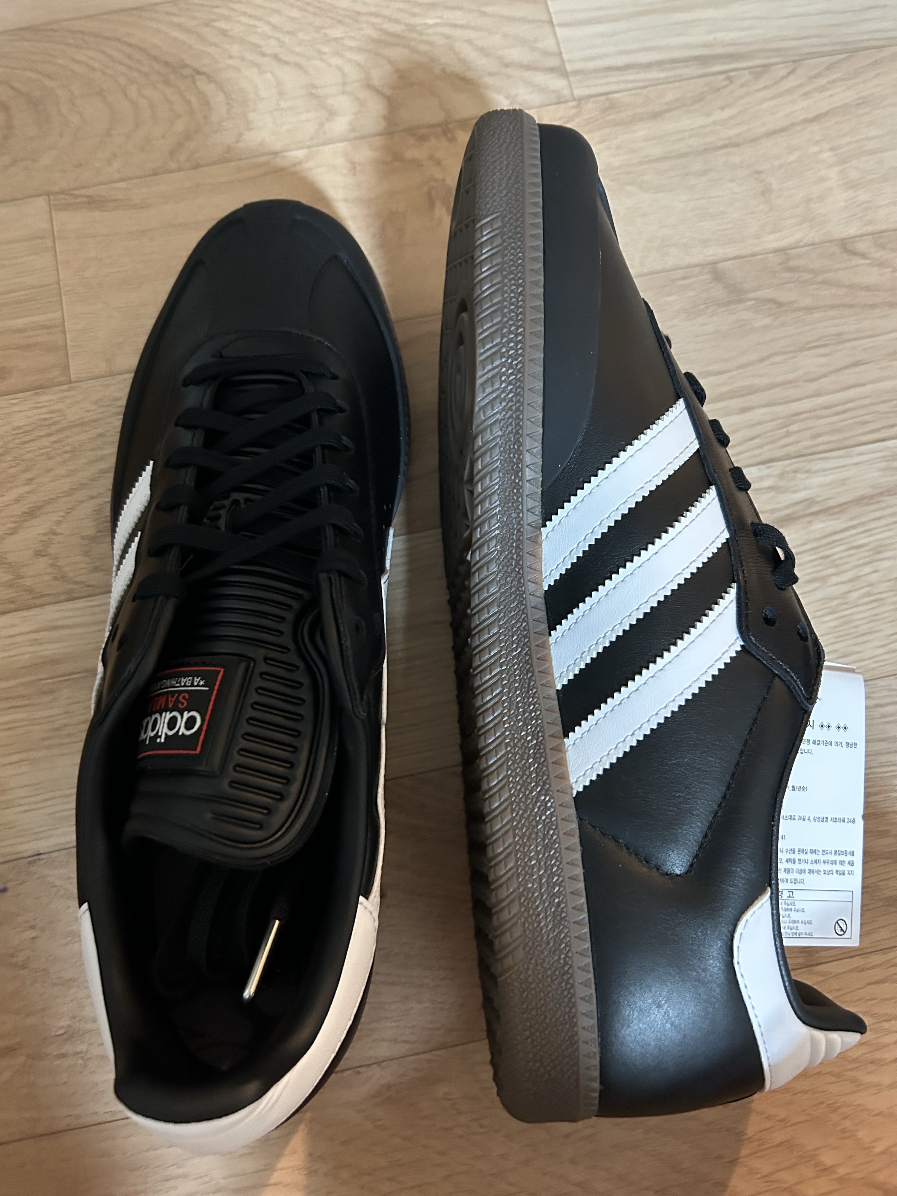Adidas x BAPE Samba Core Black Footwear White 착용 스타일