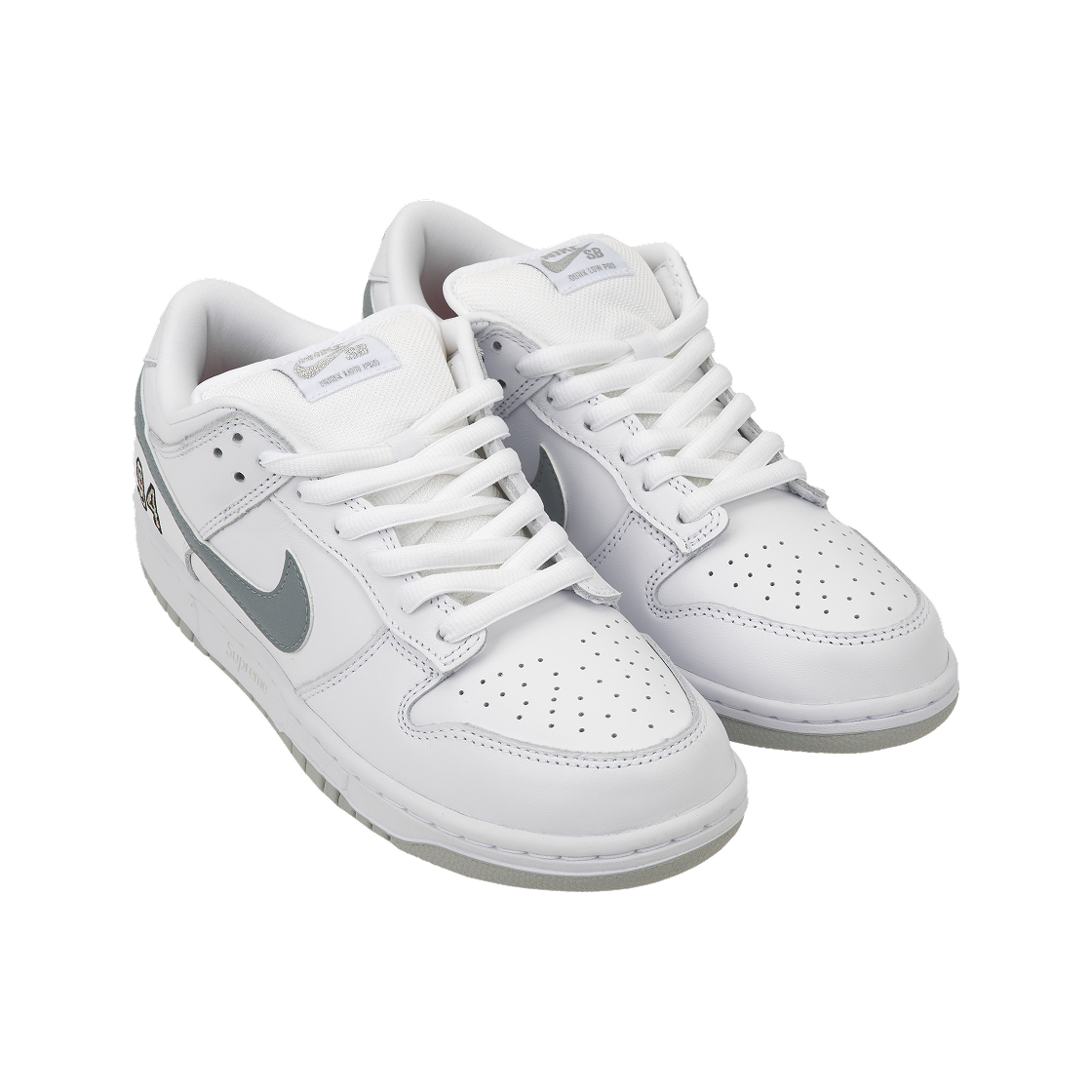 나이키 x 슈프림 SB 덩크 로우 화이트 | Nike | KREAM