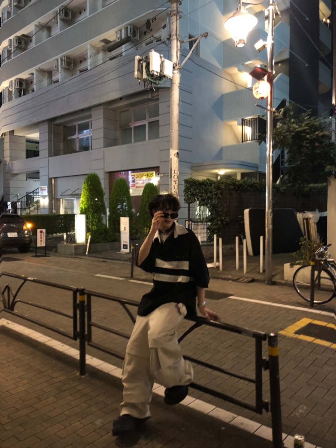 Kamien Titan Baggy Pants Light Beige, Balenciaga Steroid Derby Black 착용 스타일 - 2