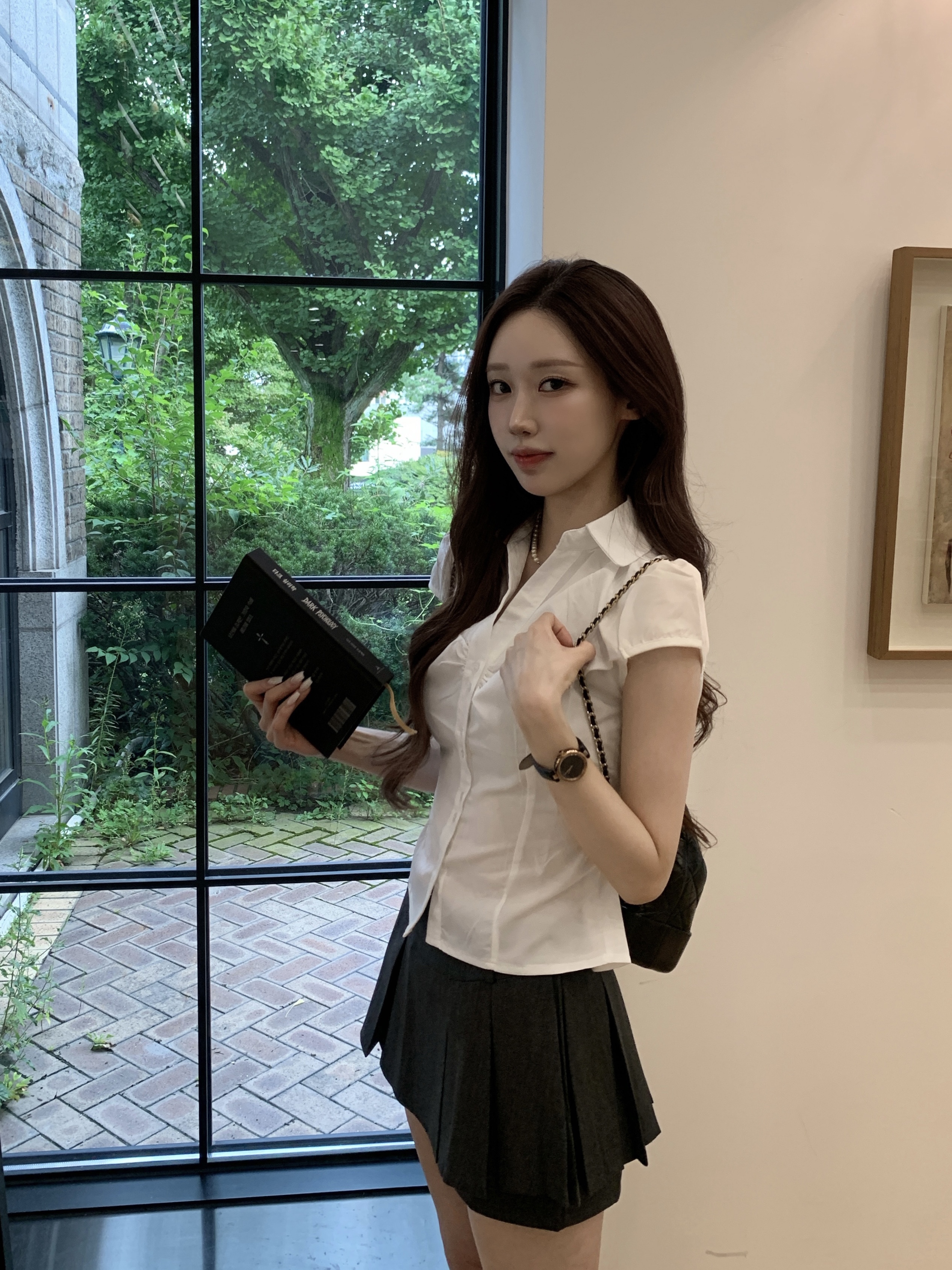 Chanel Small Gabrielle Backpack Aged Calfskin & Gold Silver Black, (W) Gucci Diamantissima Quartz 32mm Leather Black 착용 스타일
