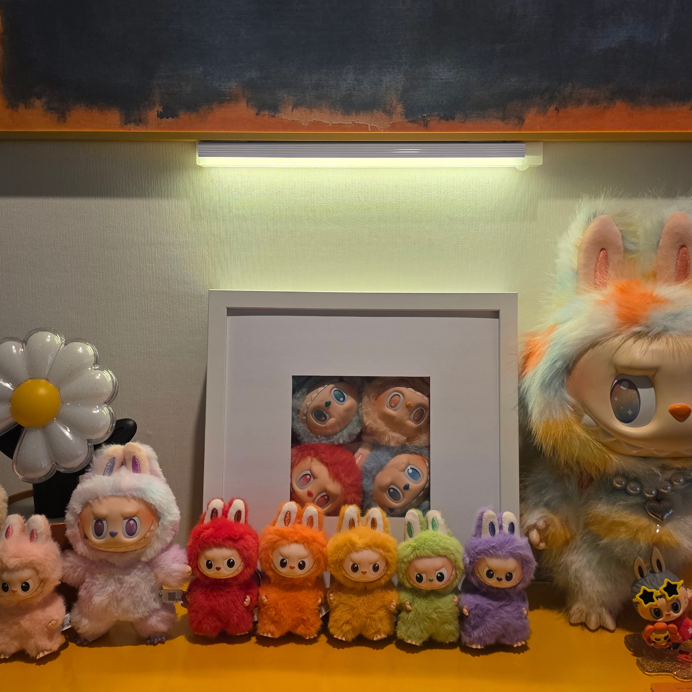 Pop Mart Labubu The Monsters Pin For Love Series Vinyl Plush Pendant Sealed Case (N-Z) (14 Blind Boxes) 착용 스타일 - 2