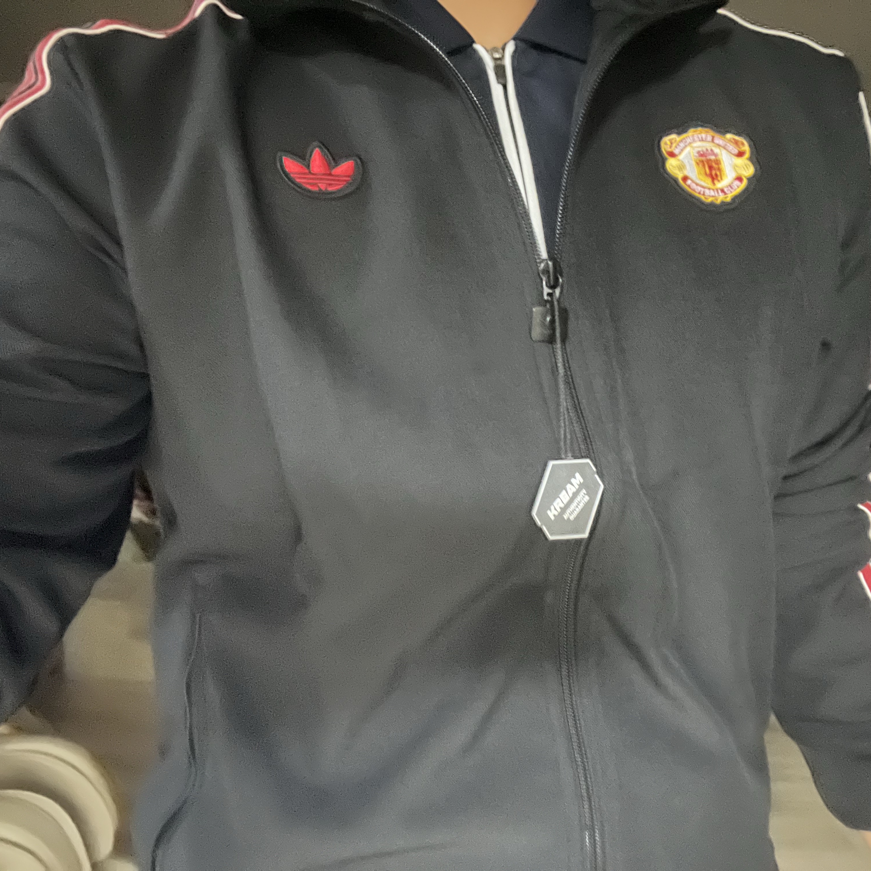 Adidas Manchester United Terrace Icon Track Top Black - KR Sizing 착용 스타일