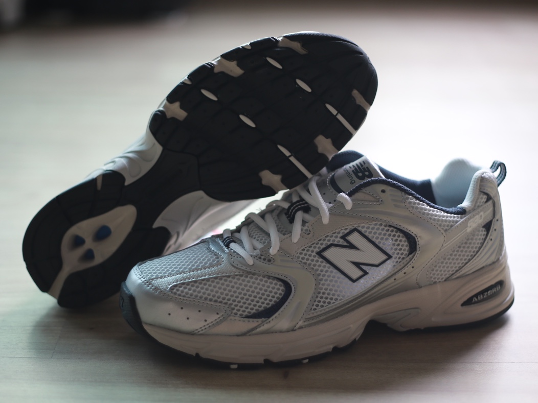 New Balance 530 Steel Grey 착용 스타일