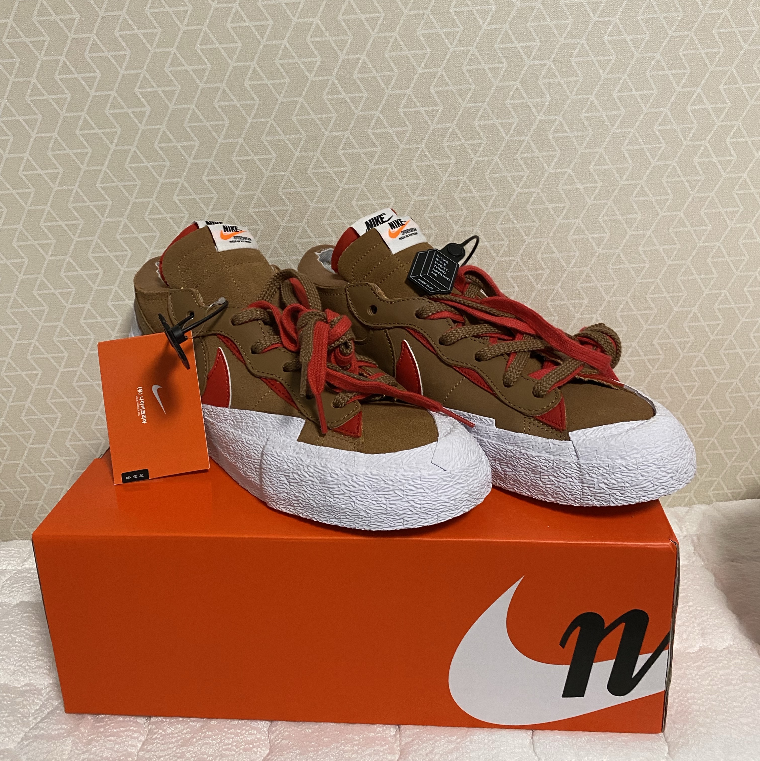 Nike x Sacai Blazer Low British Tan 착용 스타일