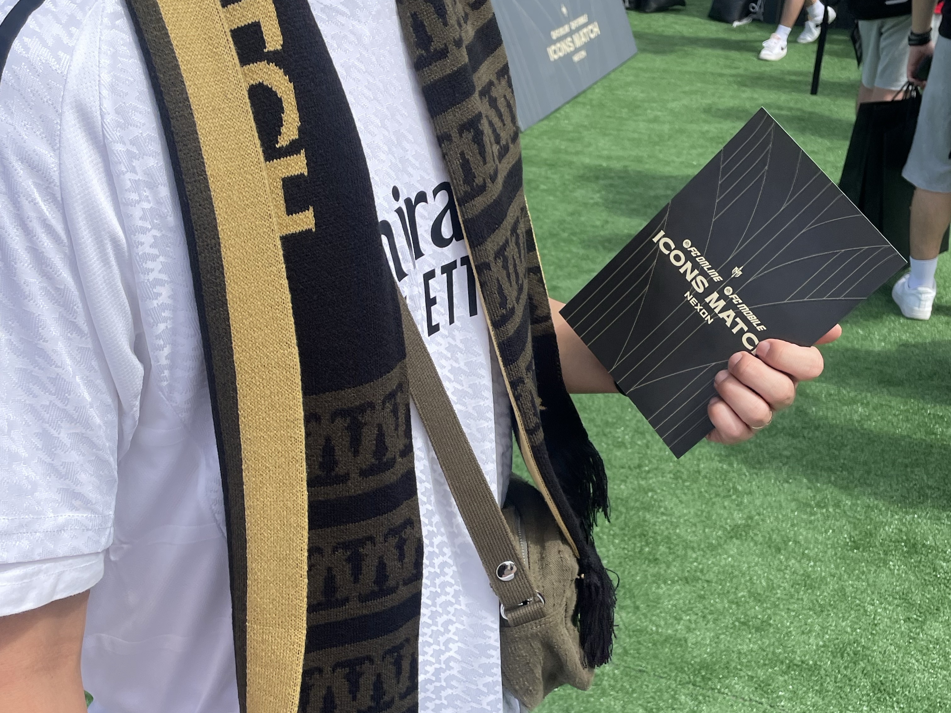 [PRE-ORDER] FC SPEAR Knit Muffler Black, Stussy Needle Punch Side Pouch Olive 착용 스타일