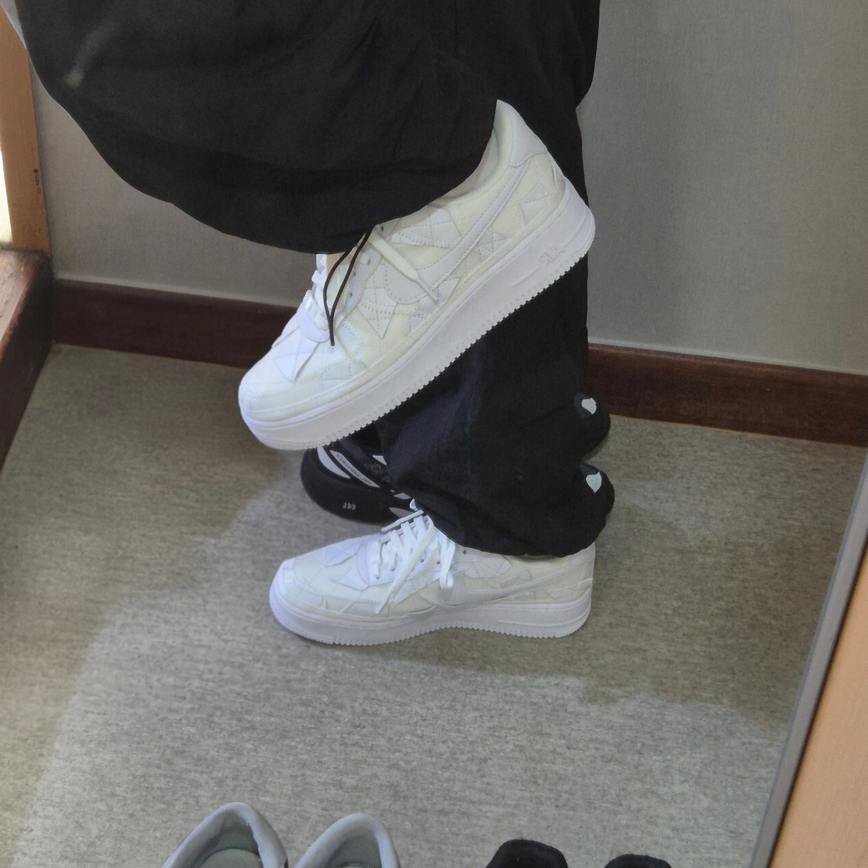 Nike x Billie Eilish Air Force 1 Low SP Triple White 착용 스타일