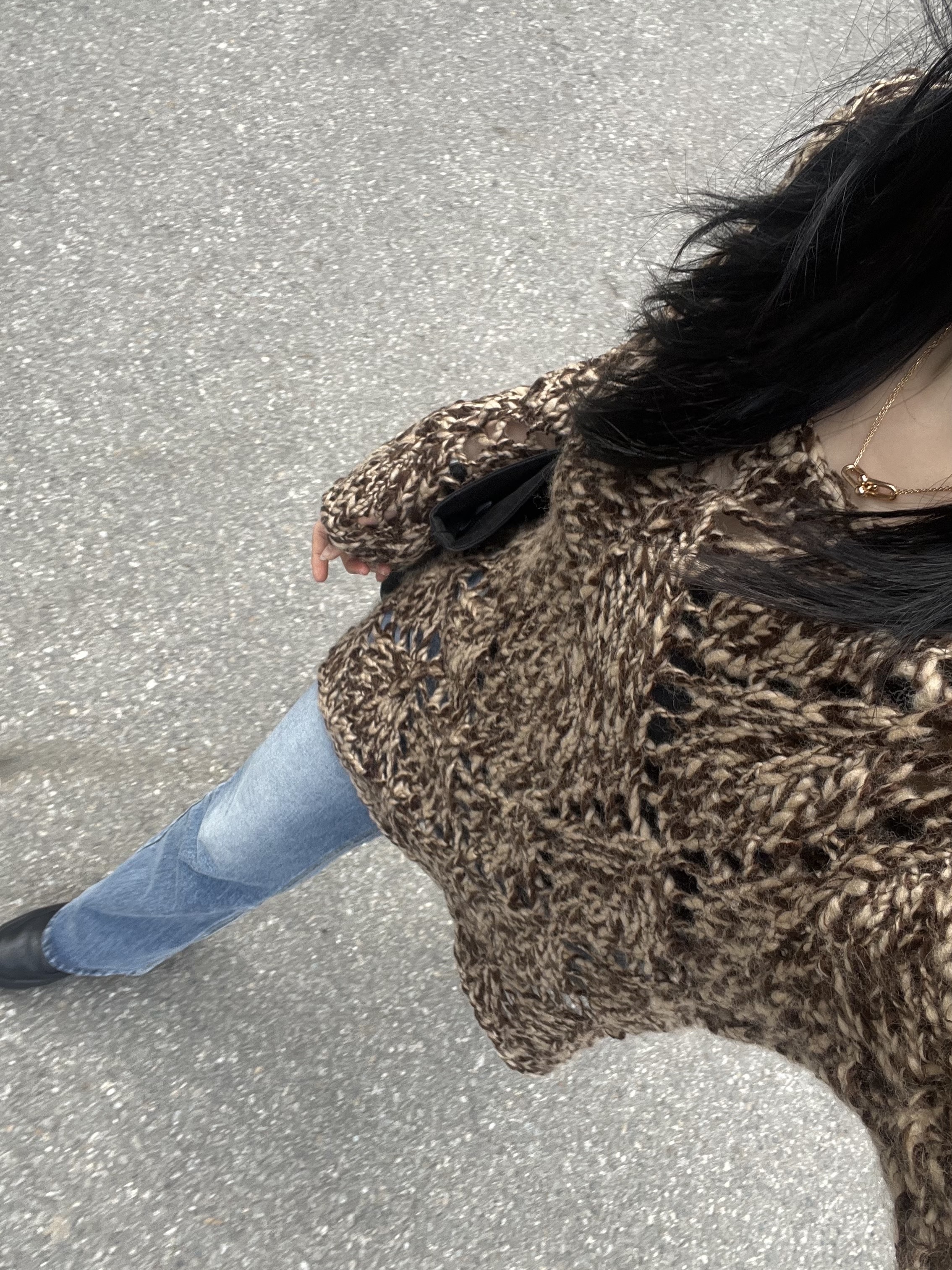 Open Yy Argyle Pointelle Pullover Brown, Tiffany & Co. HardWear Double Link Pendant Gold 착용 스타일
