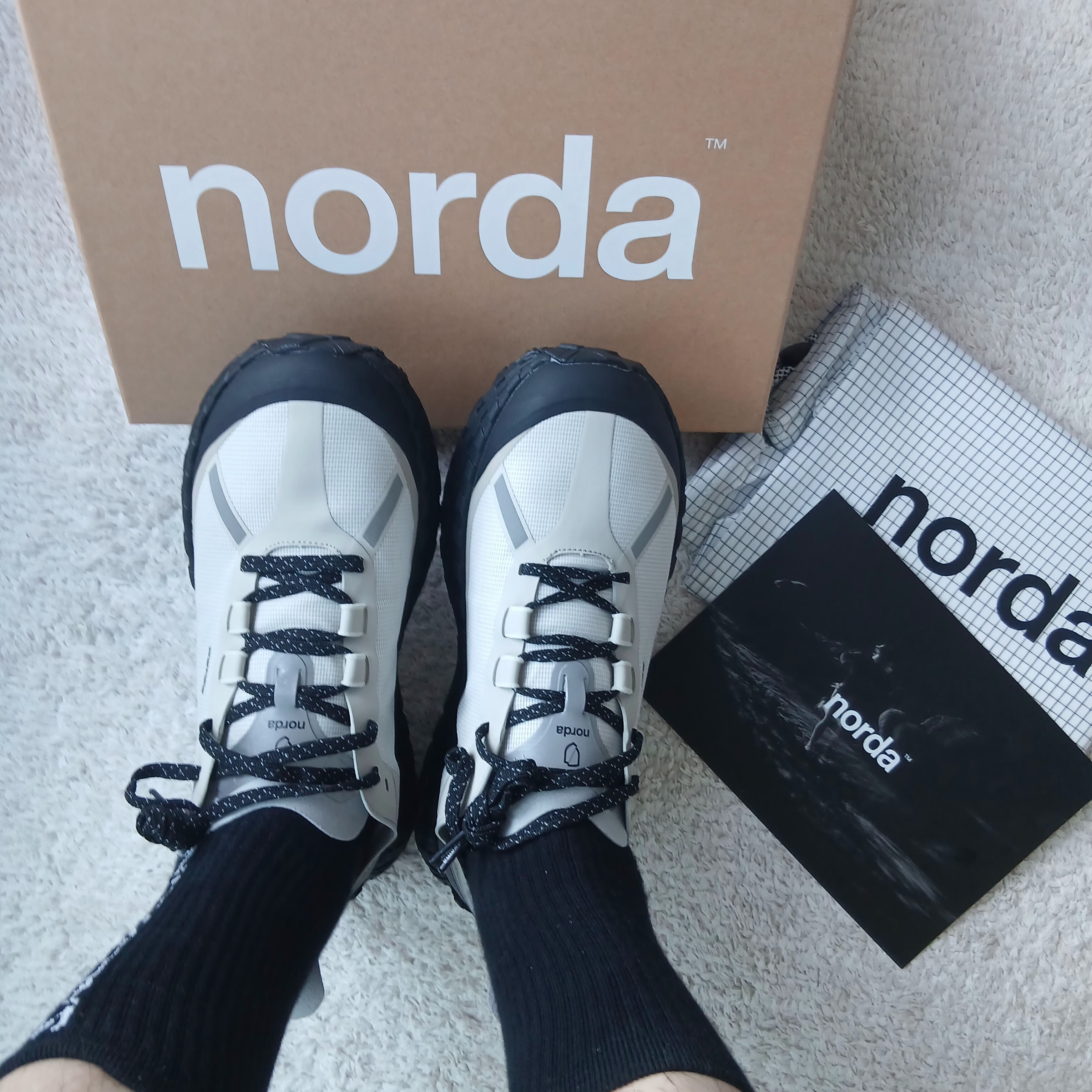 Norda 001/A Cinder 착용 스타일 - 2