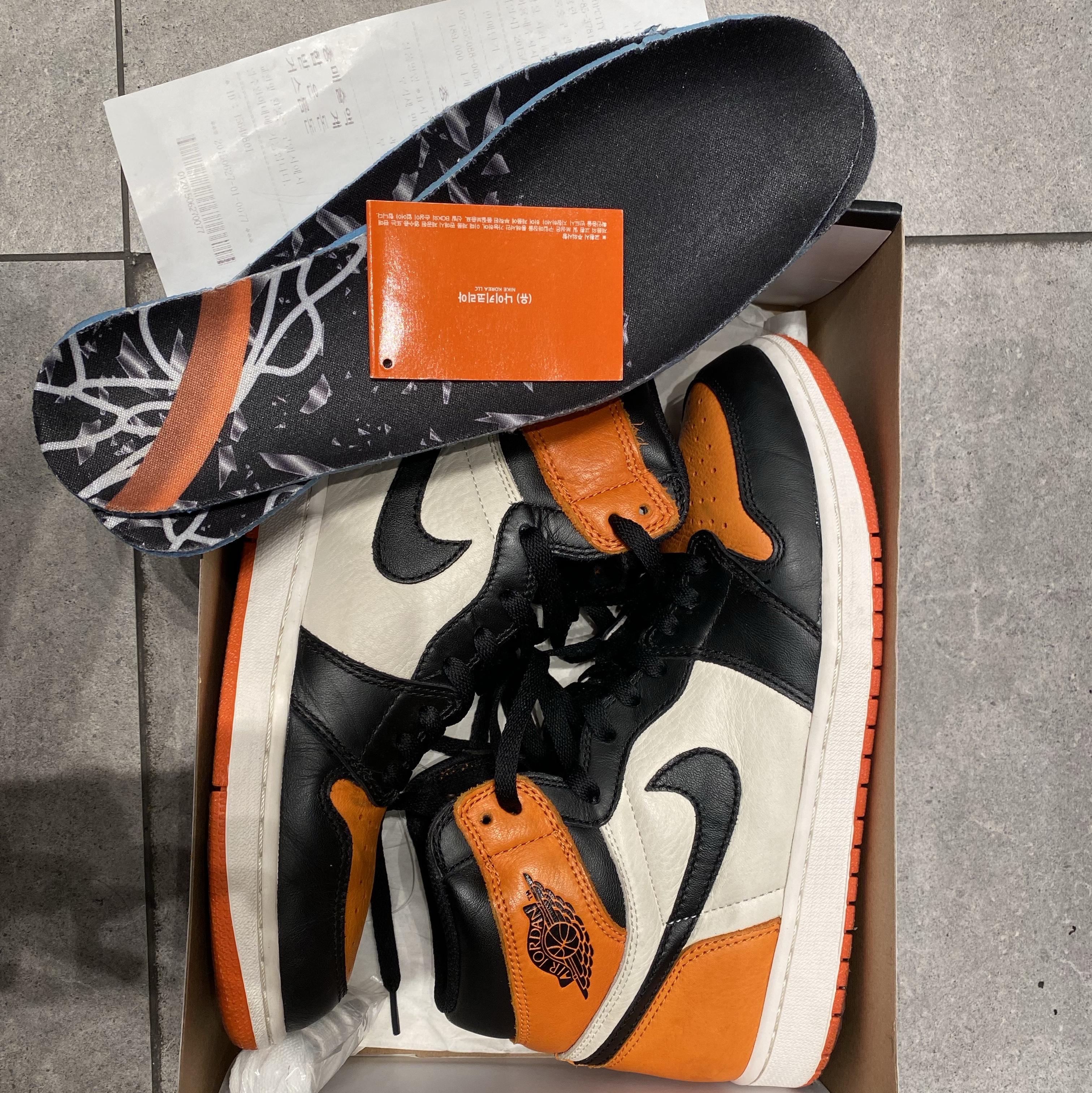 Jordan 1 Retro Shattered Backboard 착용 스타일