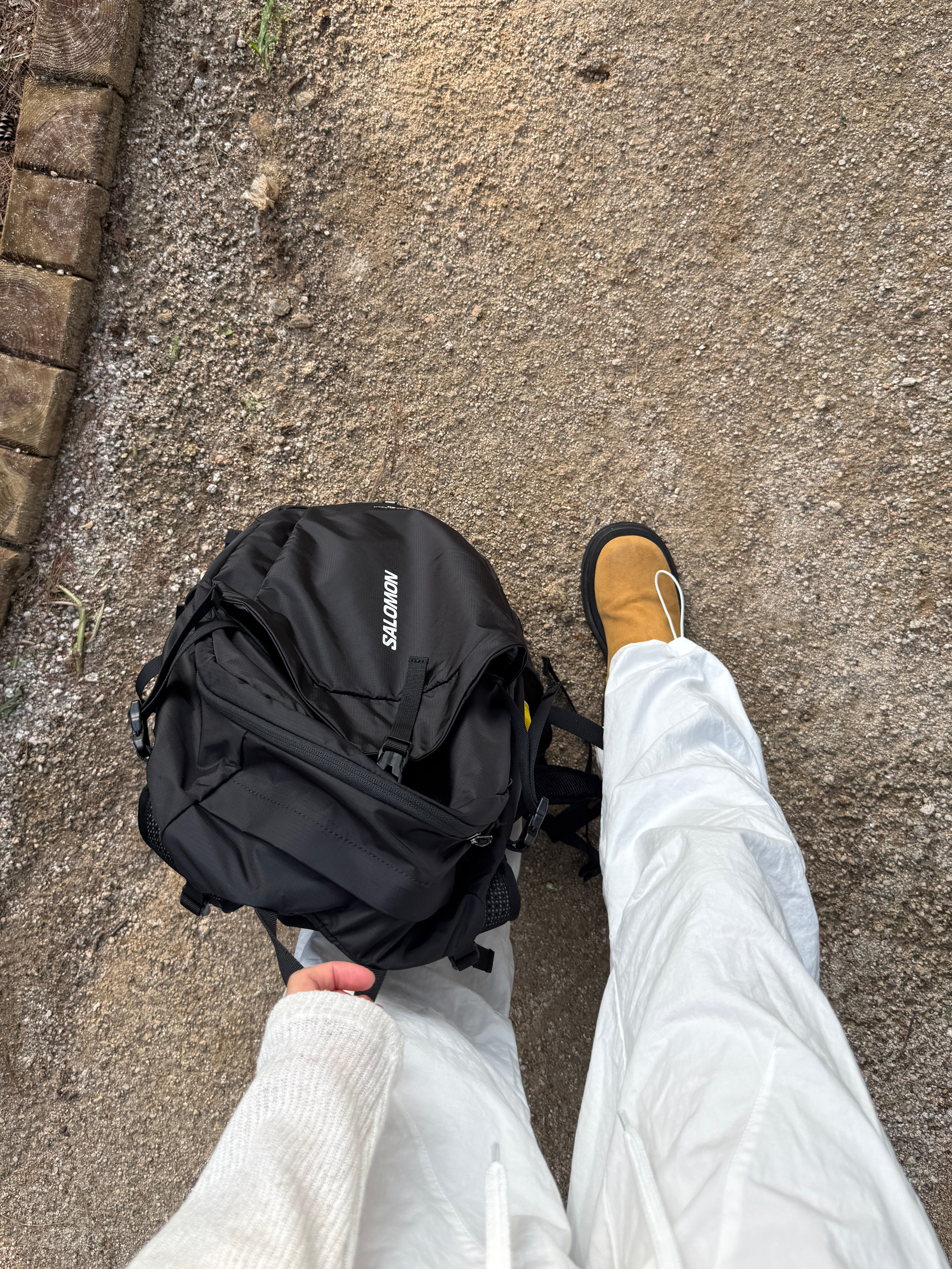Salomon Trailblazer 30 Black 착용 스타일 - 6
