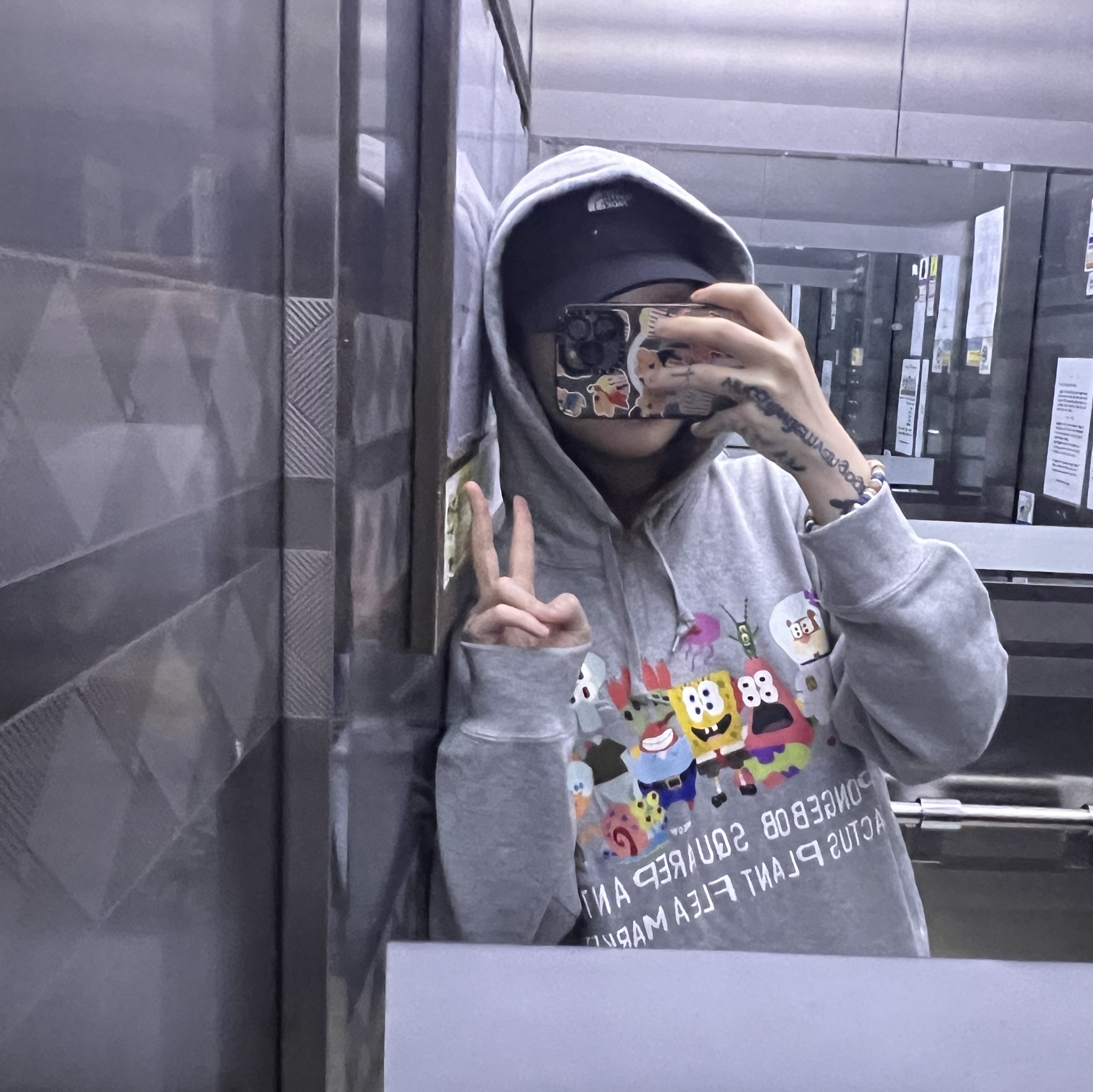 Uniqlo UT x CPFM x SpongeBob Sweat Pull Parka A Gray - KR 착용 스타일