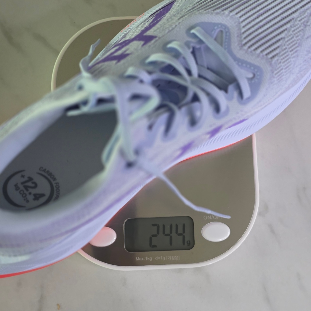 Asics Superblast 2 Blue Fade Edo Purple 착용 스타일 - 3