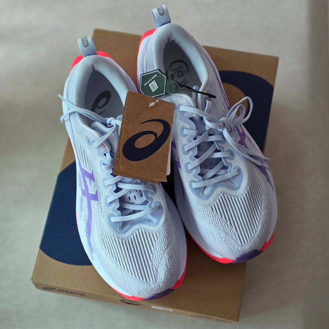 Asics Superblast 2 Blue Fade Edo Purple 착용 스타일 - 2