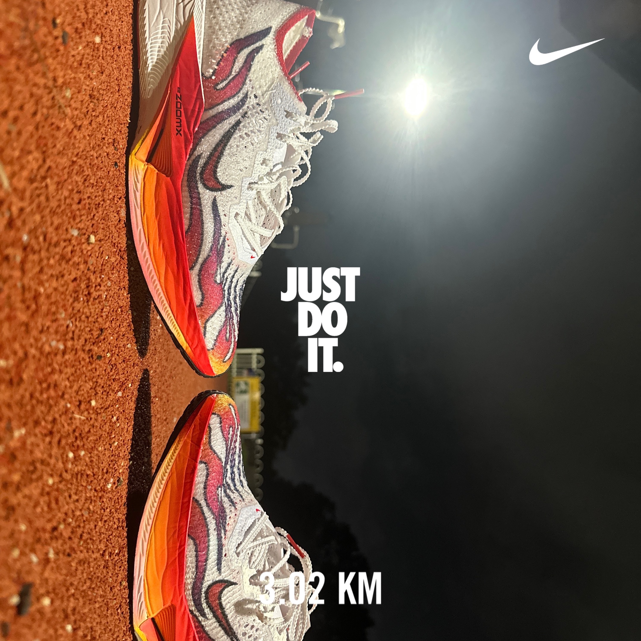 Nike ZoomX Vaporfly Next% 3 PRM White Habanero Red 착용 스타일