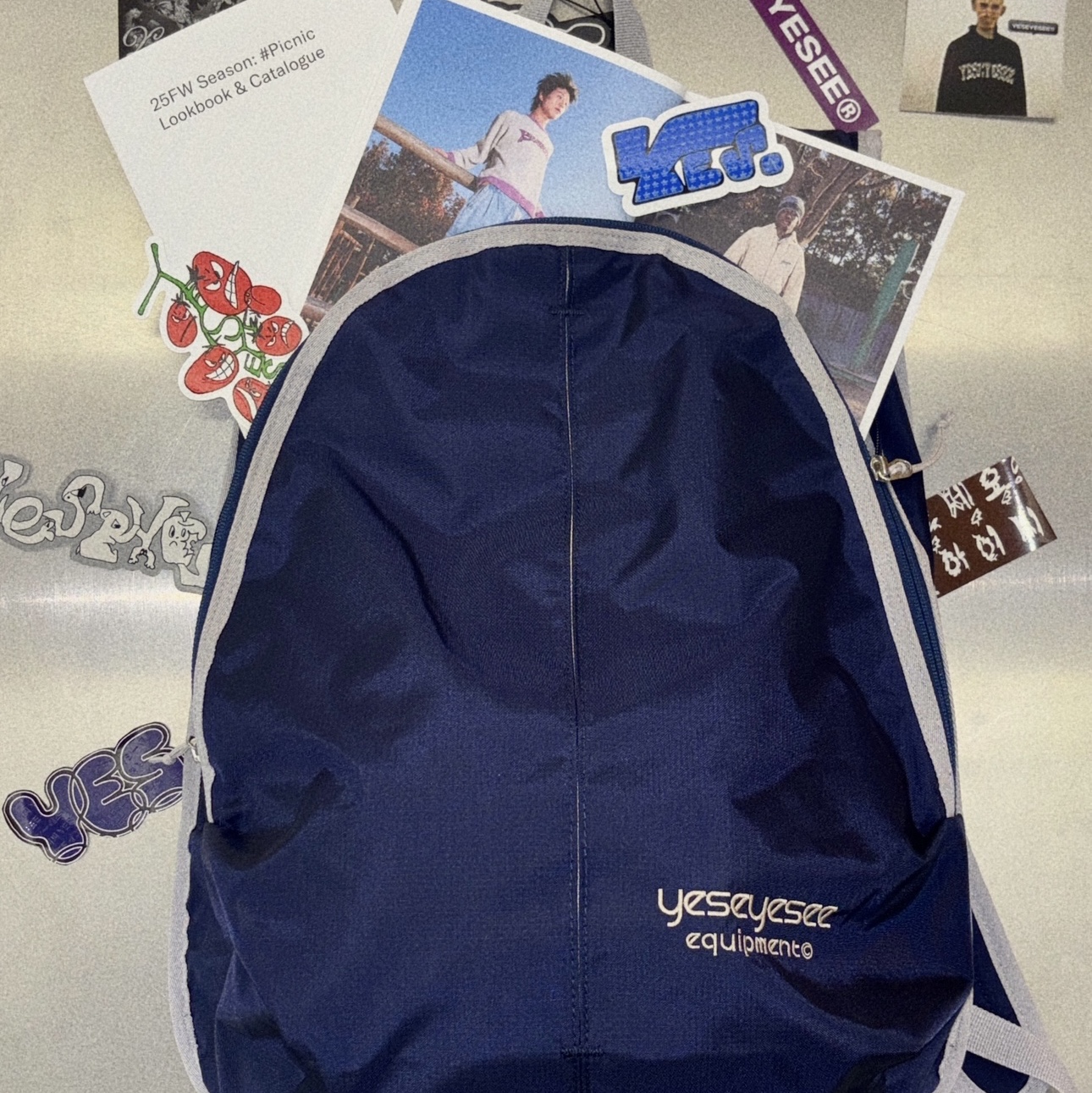 YESEYESEE® x HIKER WORKSHOP® Hiking Shirt Off White, YESEYESEE Basal 5 Pockets Denim Shorts Bleached Indigo 착용 스타일 - 4