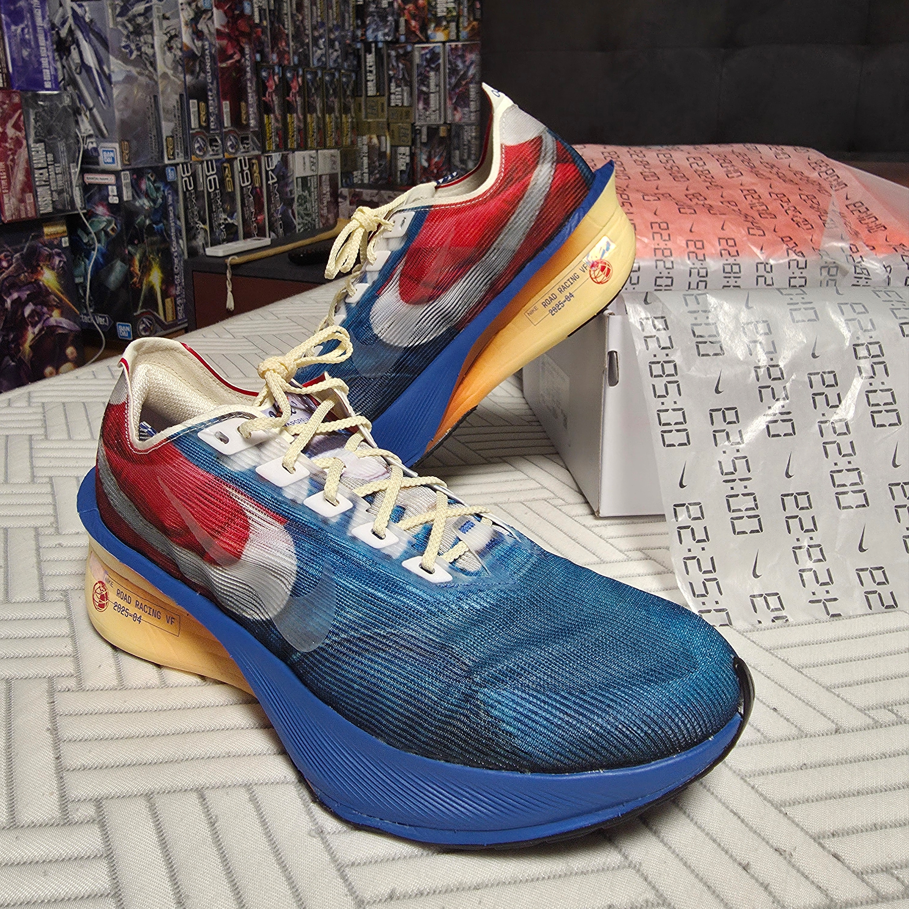 Nike ZoomX Vaporfly Next% 4 PRM Multicolor Clear 착용 스타일 - 2