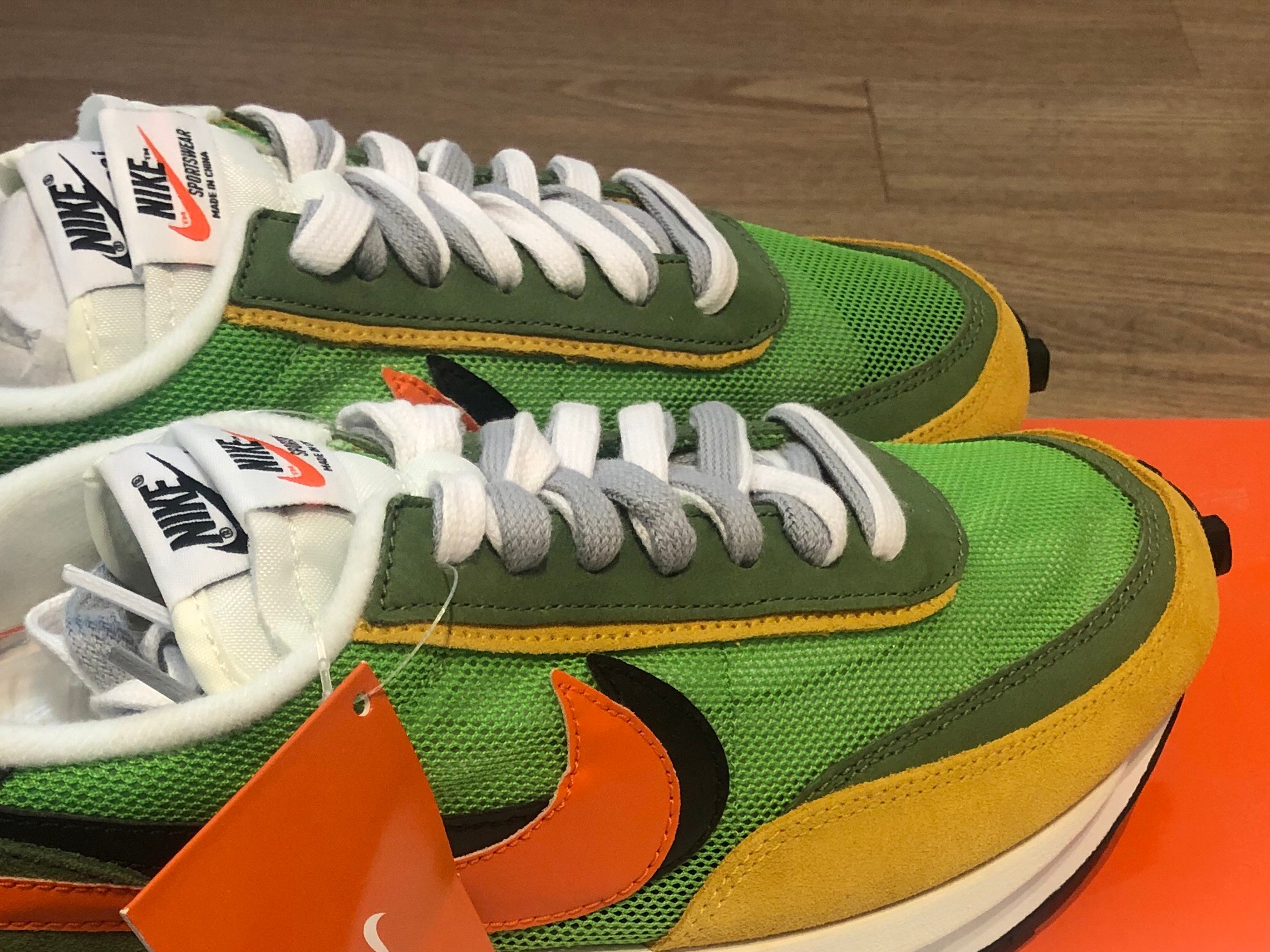 Nike x Sacai LDWaffle Green Multi 착용 스타일
