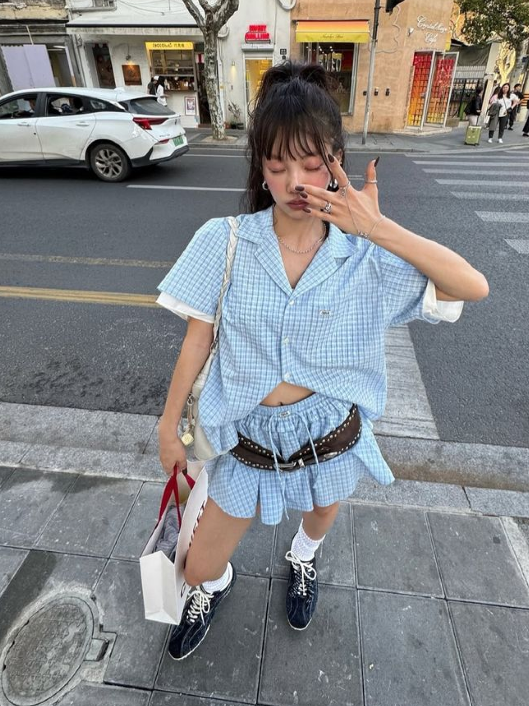 Don't Ask My Plan Balloon Mini Wrap Skirt - White, (W) Prada Houndstooth Logo Belt Pleated Mini Skirt Camel Brown 착용 스타일 - 4