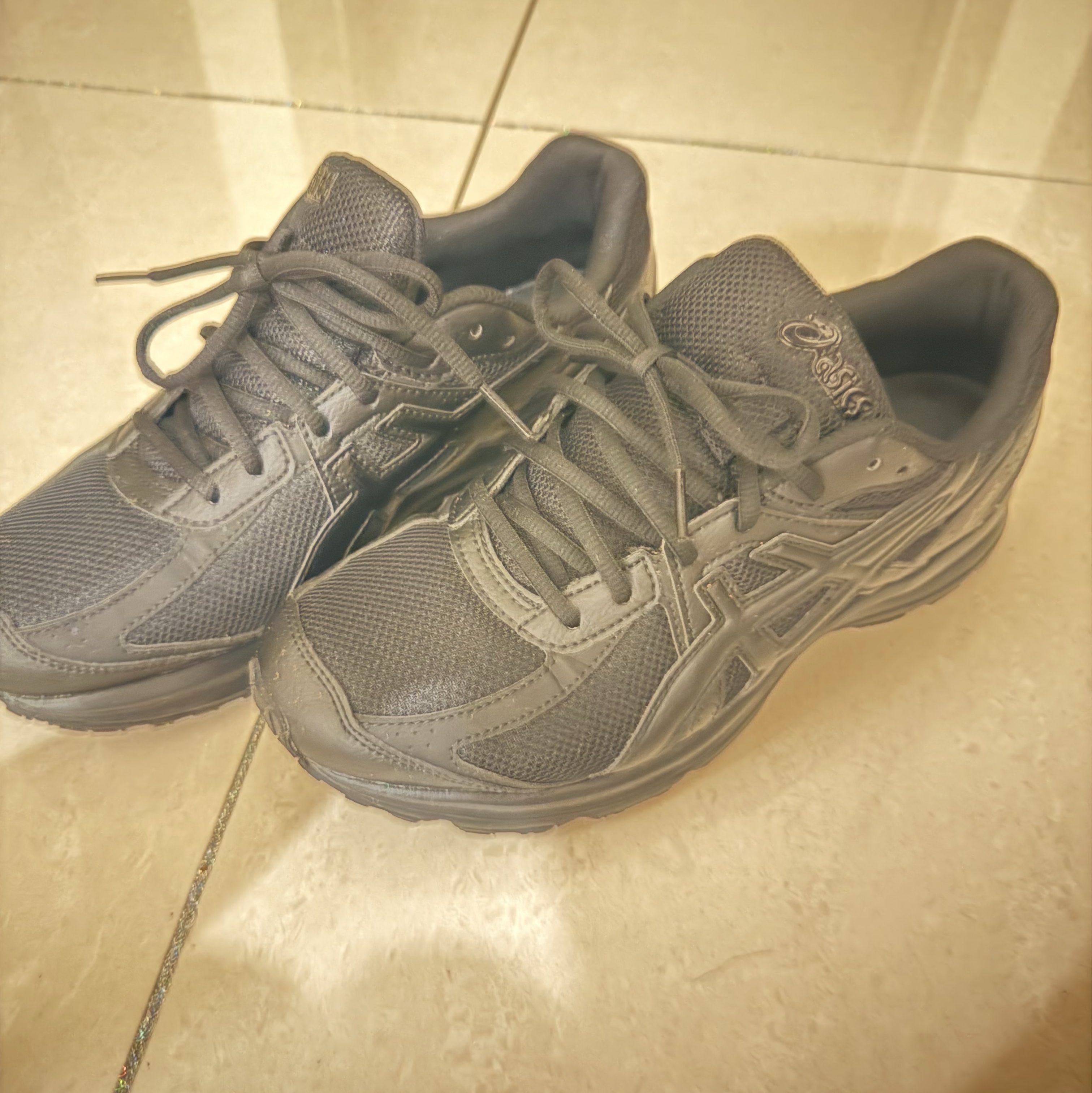 Asics Jog 100 S Black - 2E Wide 착용 스타일