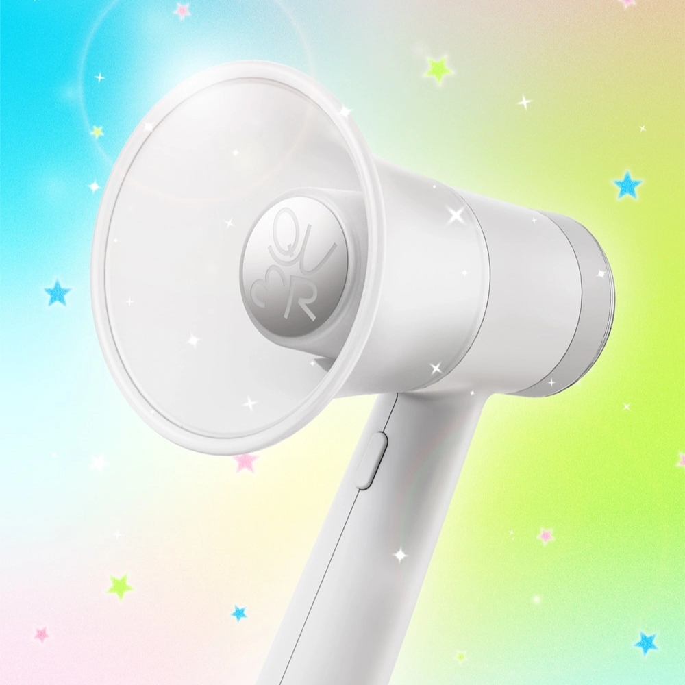 [QWER] OFFICIAL LIGHT STICK CRADLE SET 착용 스타일