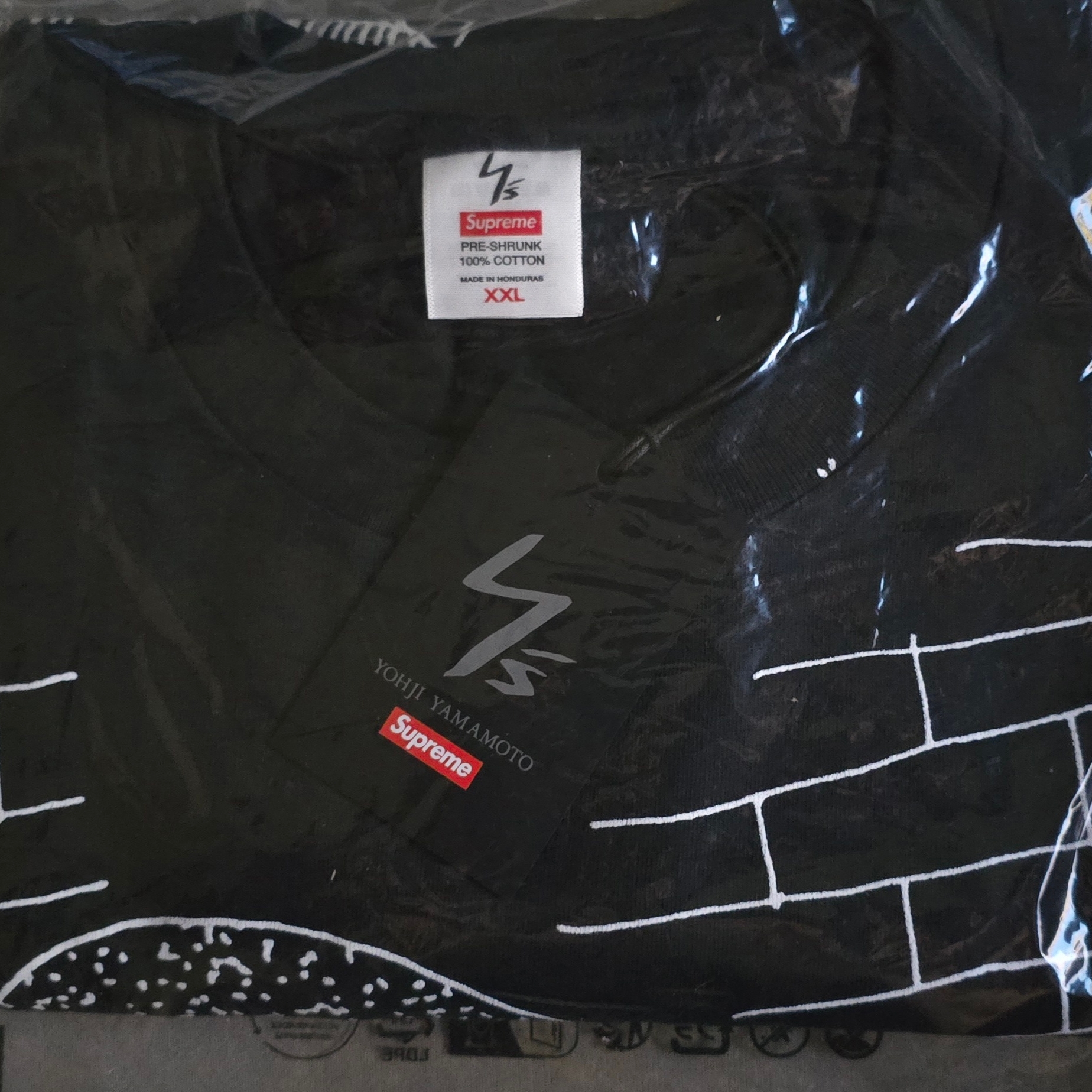 Supreme x Y's by Yohji Yamamoto Thinker T-Shirt Black - 25FW 착용 스타일 - 1