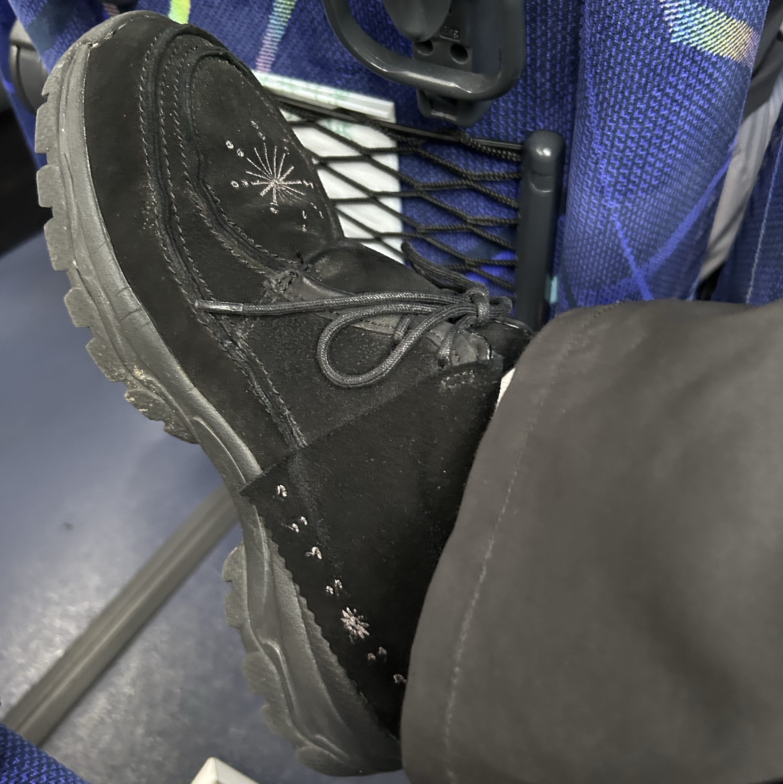 [KREAM 단독] Millo Archive X Negative Three Crescendo Desert Boots Black 착용 스타일