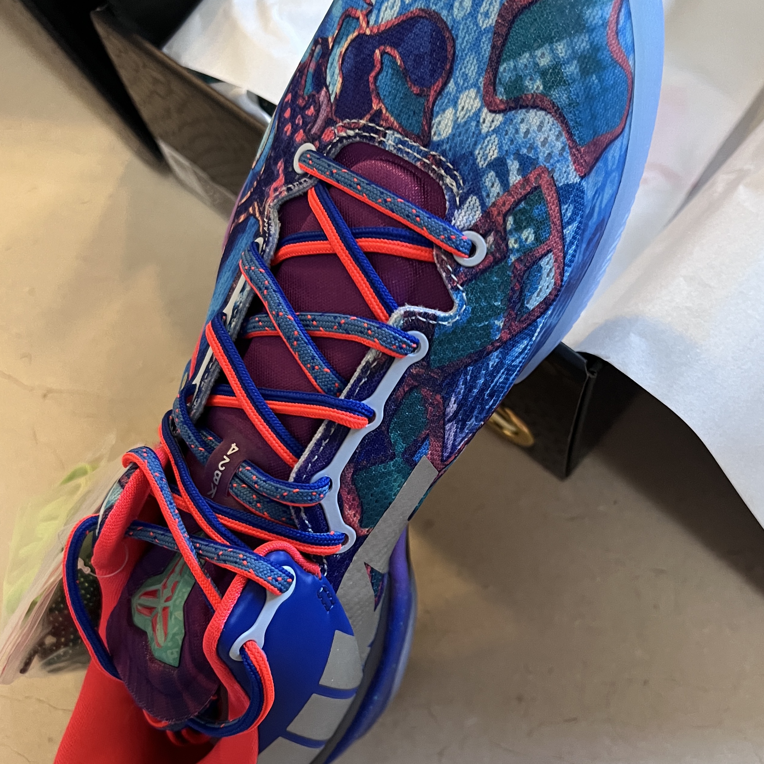 Nike Kobe 8 Protro What the Kobe 착용 스타일