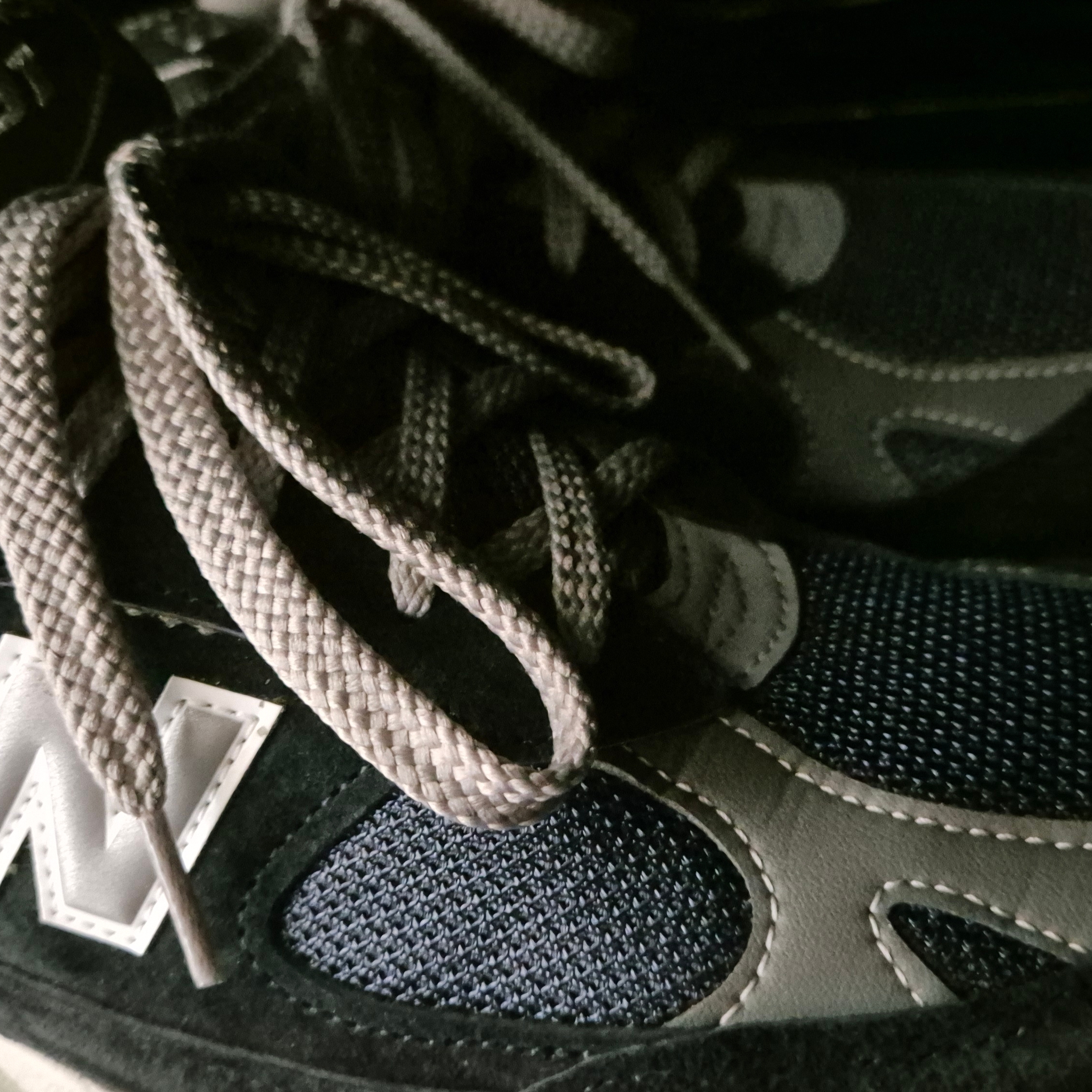 New Balance 991 Made in UK Navy 착용 스타일