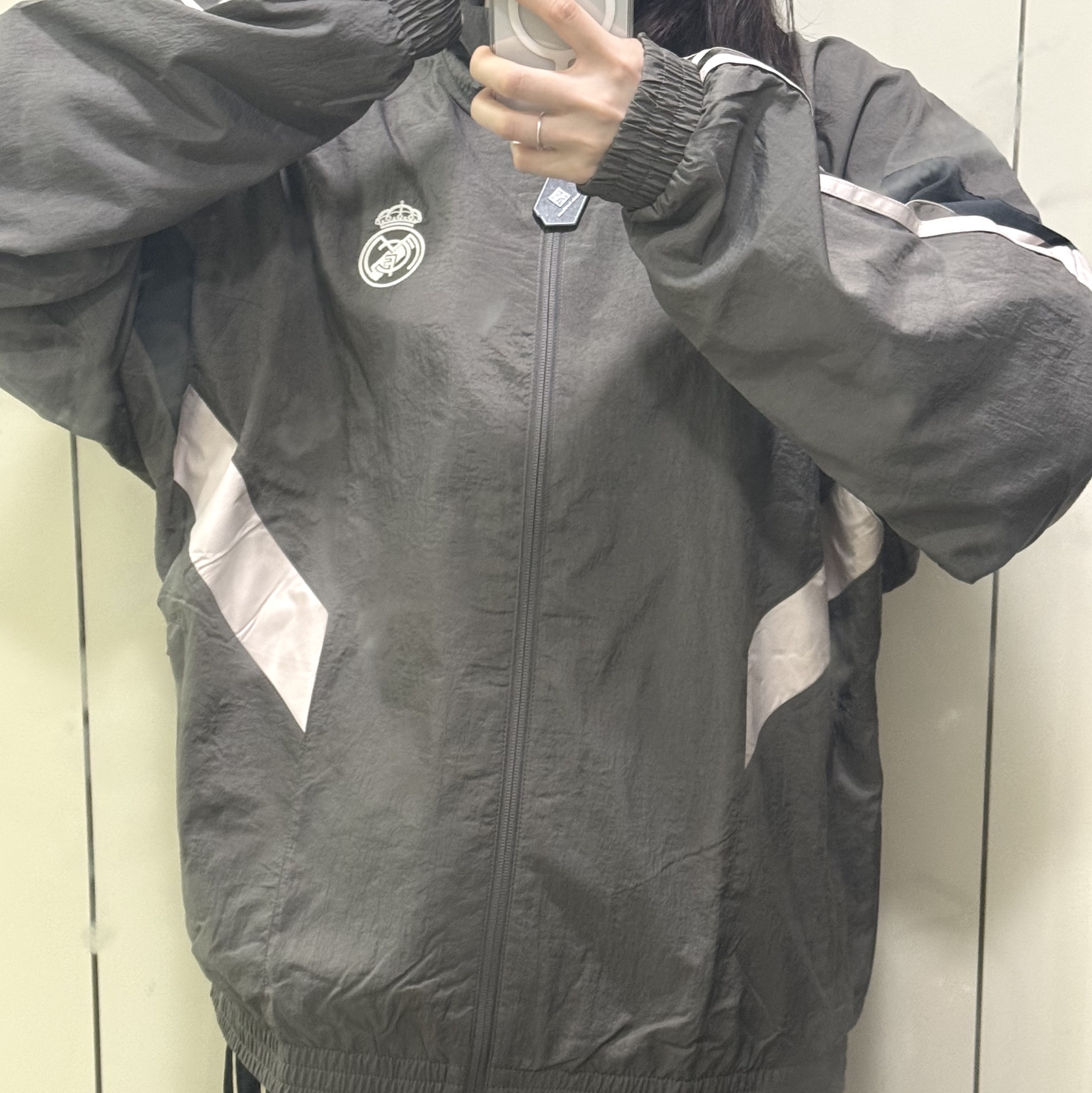 Adidas Real Madrid Originals Track Top Charcoal Grey - KR Sizing 착용 스타일
