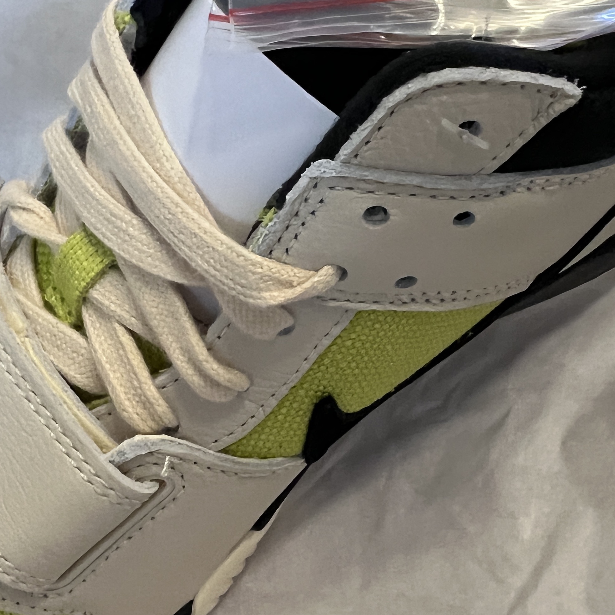 Jordan x Travis Scott Jumpman Jack TR Bright Cactus 착용 스타일