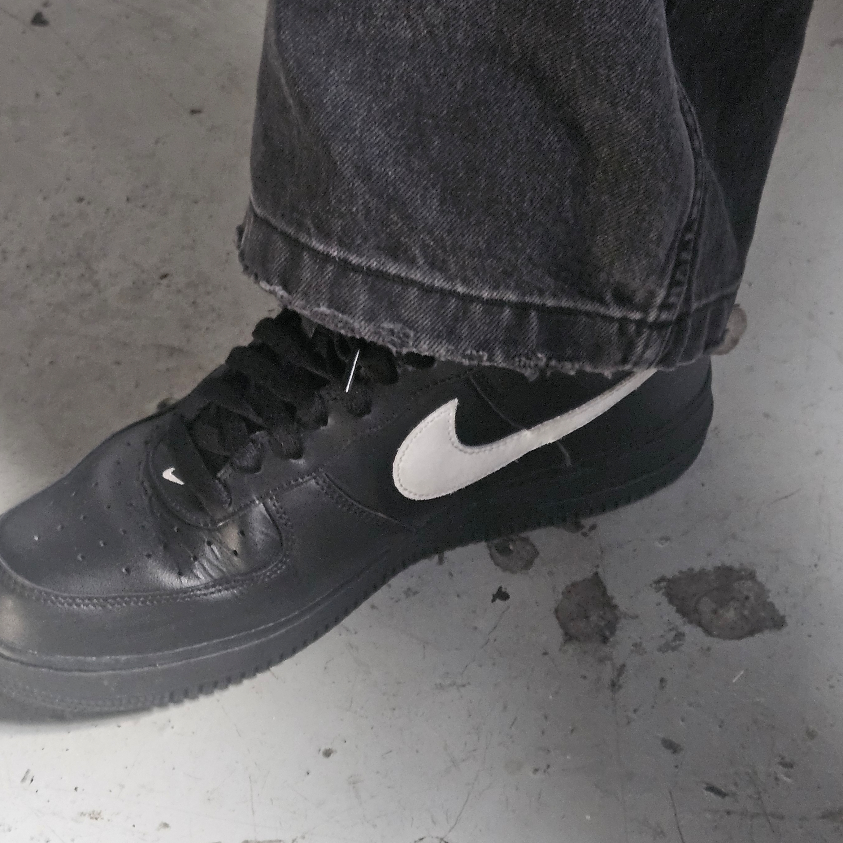 Nike Air Force 1 '07 Black White 착용 스타일