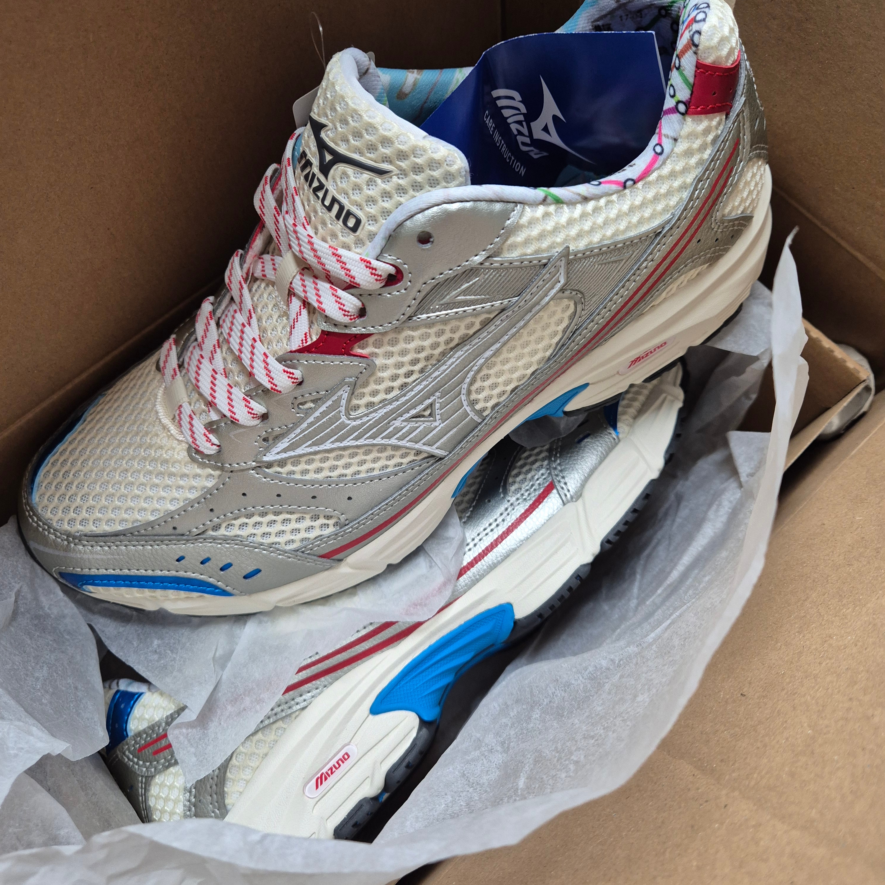 Mizuno MXR Pristine High Risk Red 착용 스타일 - 3