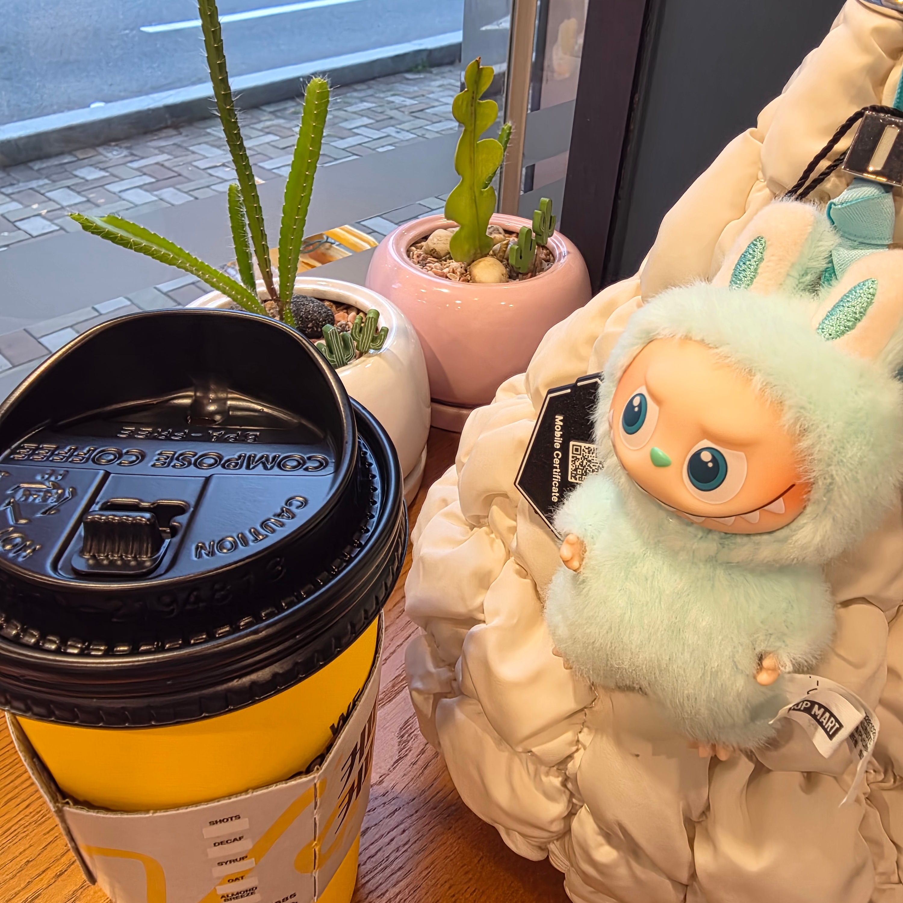 Pop Mart Labubu The Monsters Pin For Love Series Vinyl Plush Pendant (A-M) I (Opened Case) 착용 스타일