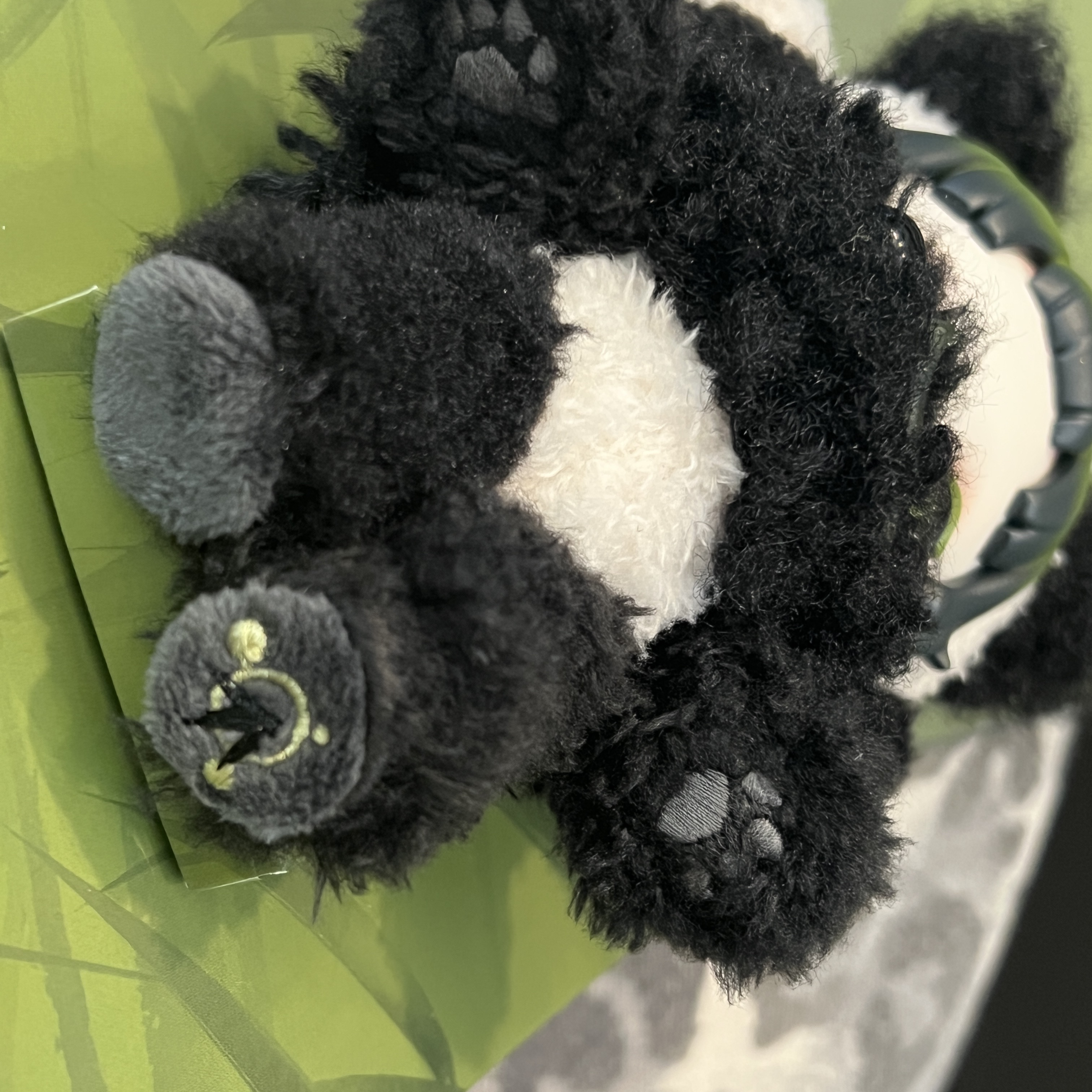 Pop Mart Skullpanda Lazy Panda Plush Doll Pendant 착용 스타일 - 3