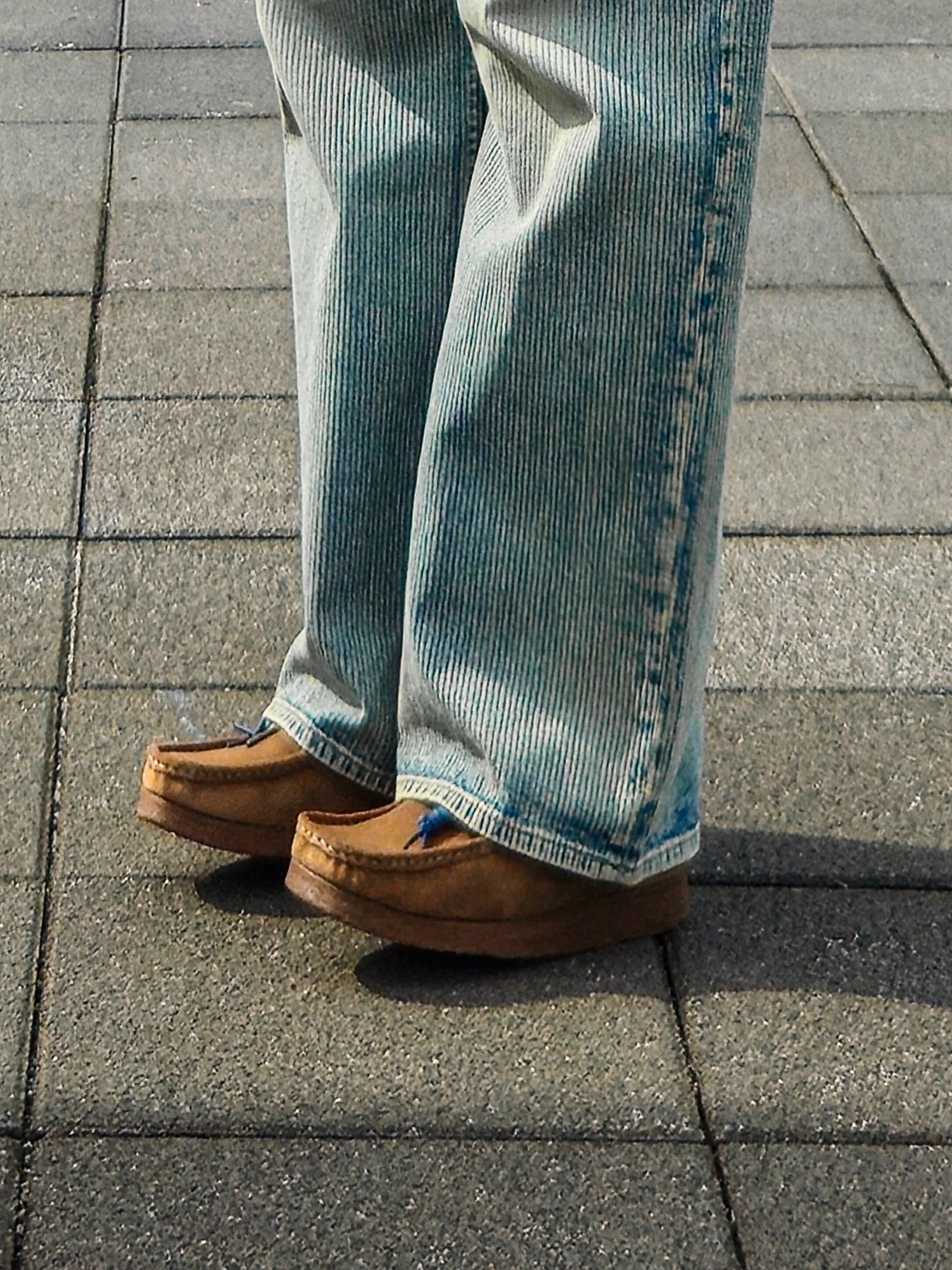Clarks Wallabee Cola 착용 스타일 - 3