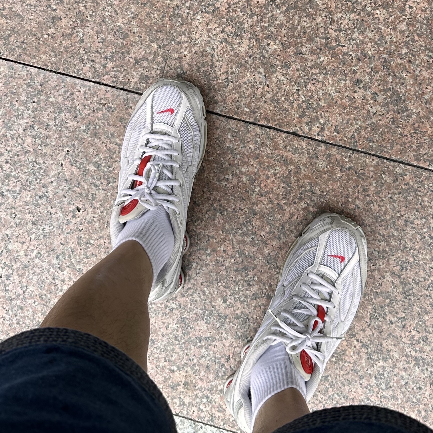Nike x Supreme Shox Ride 2 SP White 착용 스타일