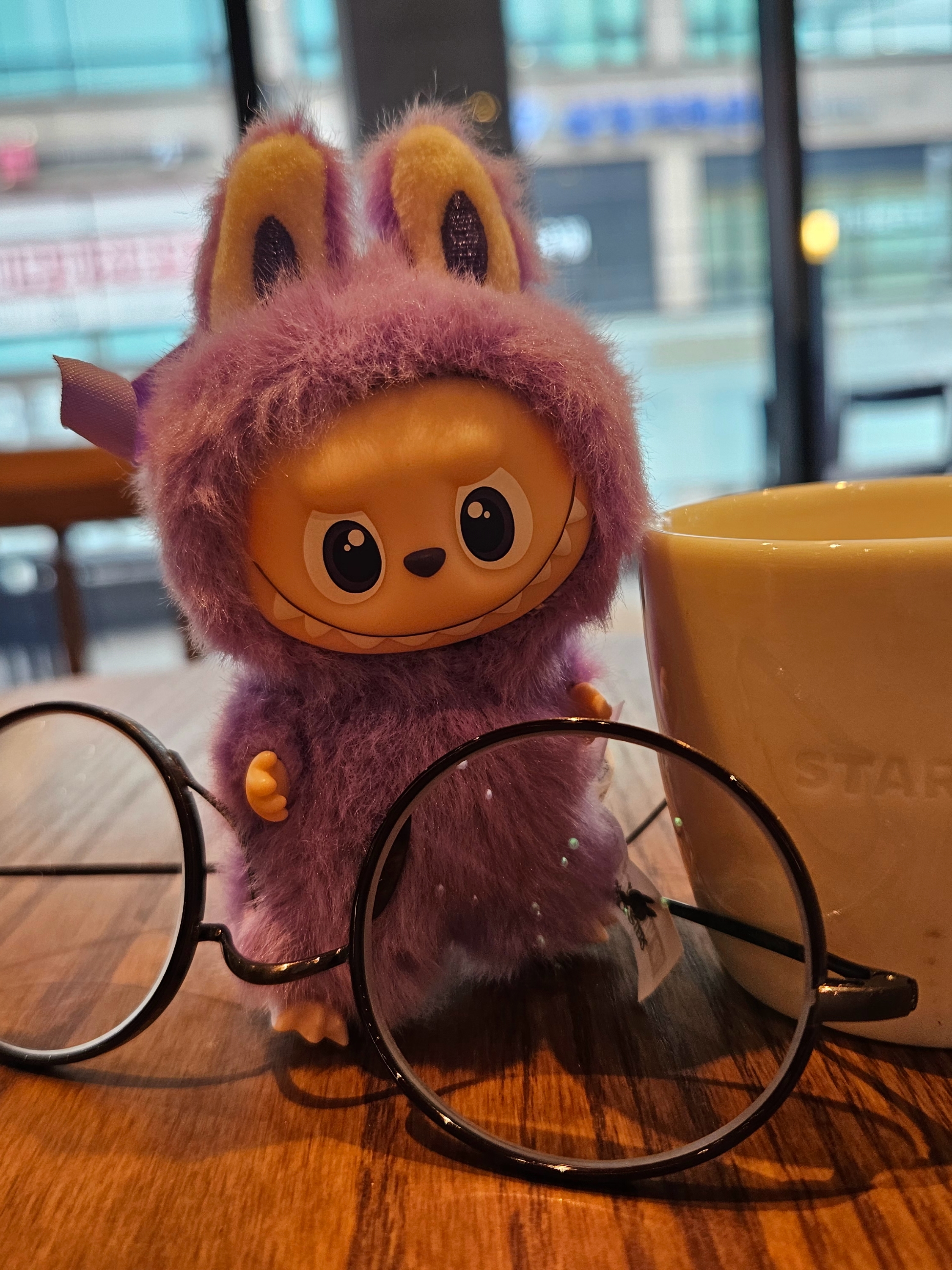 Pop Mart Labubu The Monsters Pin For Love Series Vinyl Plush Pendant (N-Z) T (Opened Case) 착용 스타일 - 1