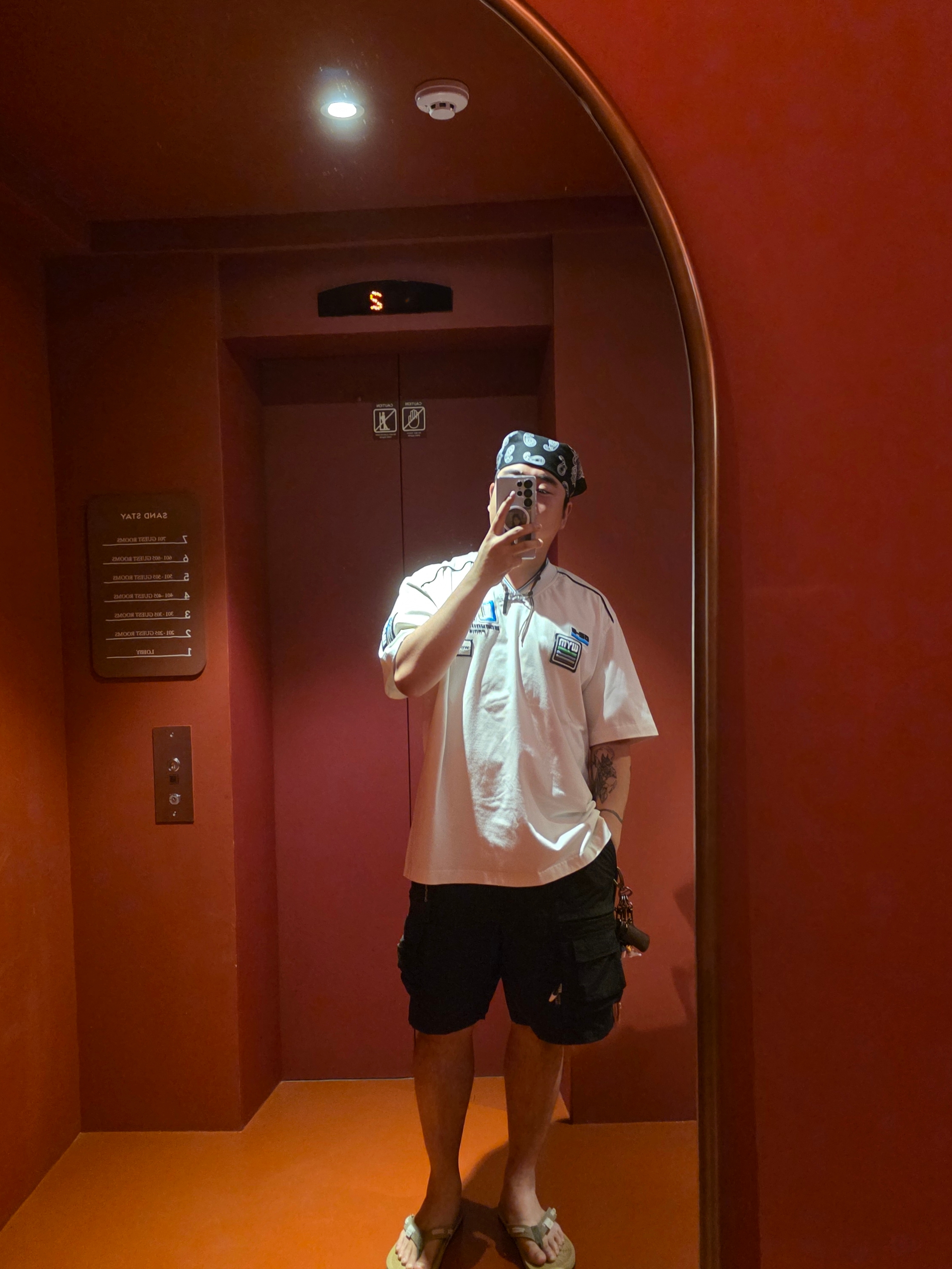Wooyoungmi Emblem T-Shirt White - 24SS 착용 스타일
