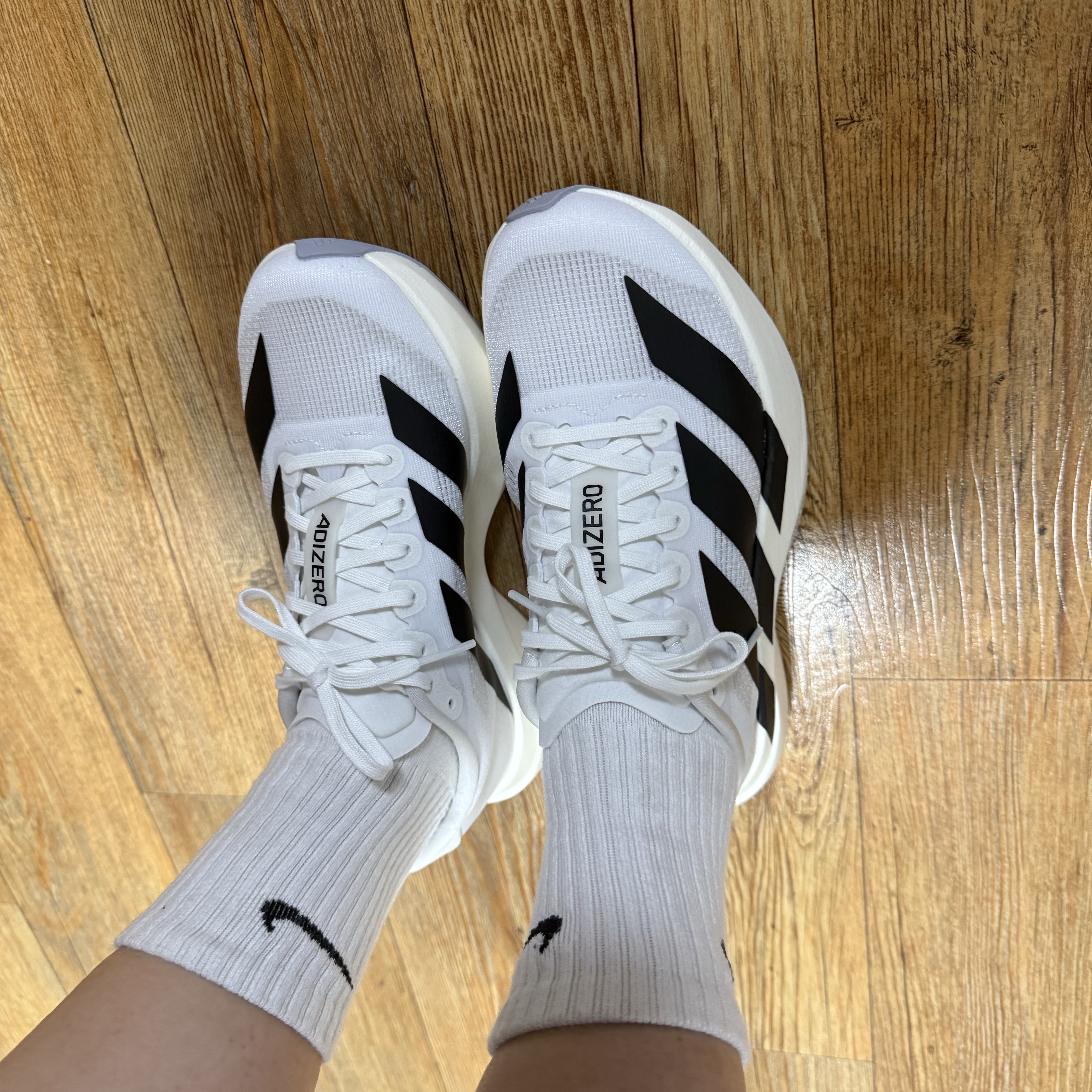 (W) Adidas Adizero EVO SL Cloud White Core Black 착용 스타일 - 2
