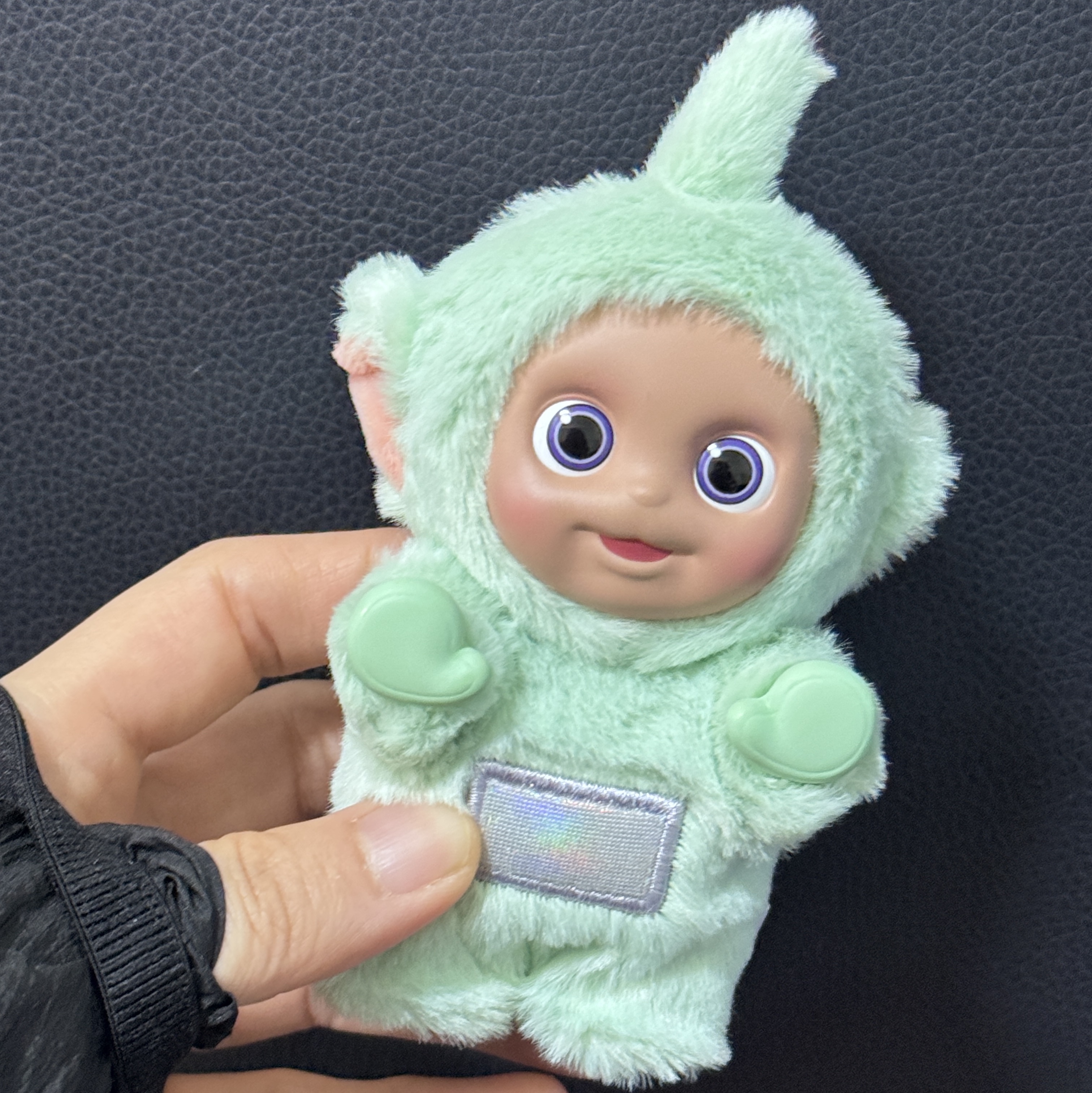 Pop Mart Teletubbies Energetic Series Mint Dipsy (Opened Case) 착용 스타일 - 1