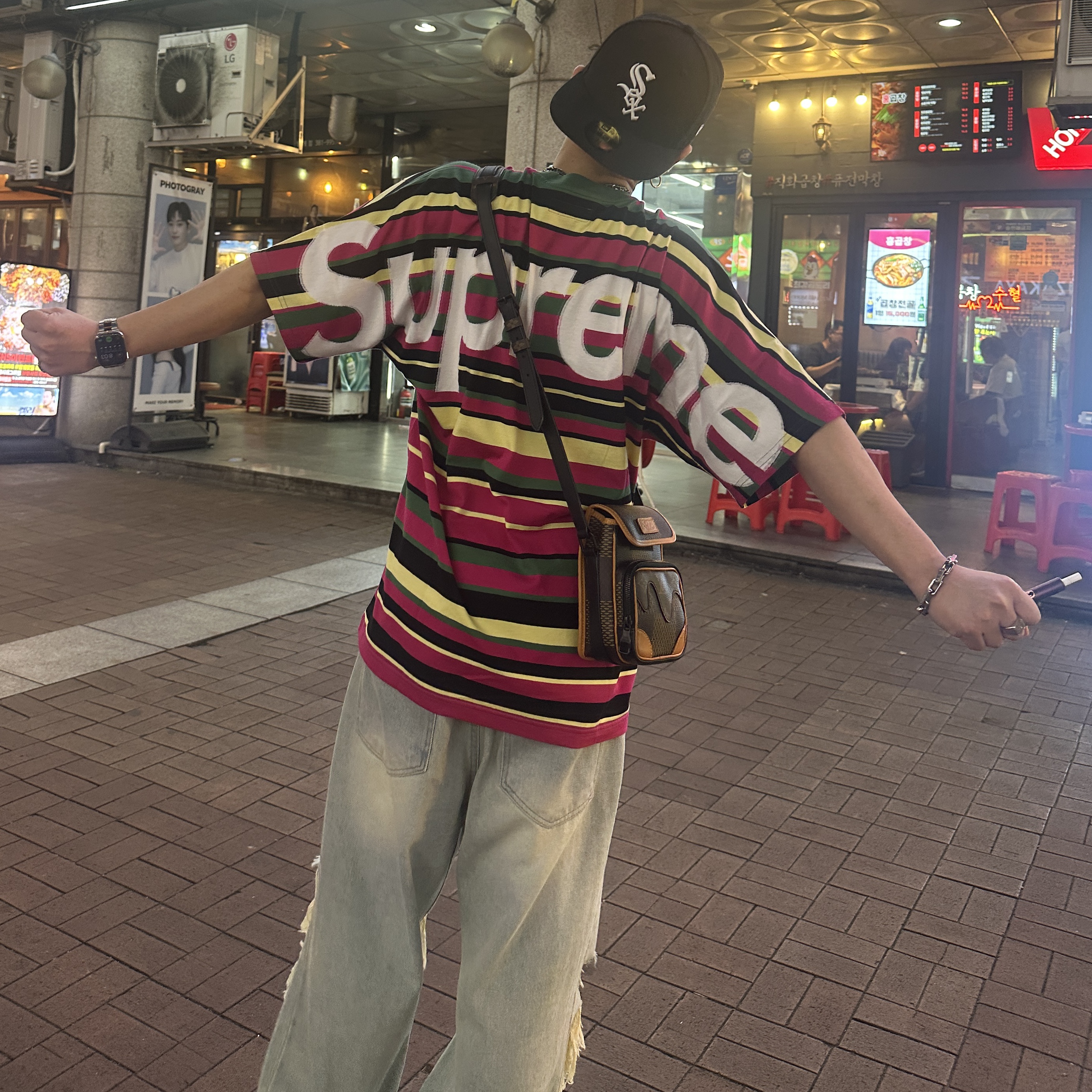 Supreme Intarsia S/S Top Stripe - 25SS 착용 스타일 - 1