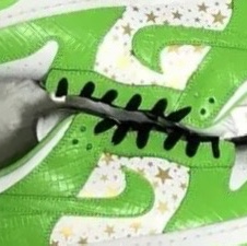 Nike x Supreme SB Dunk Low Mean Green 착용 스타일