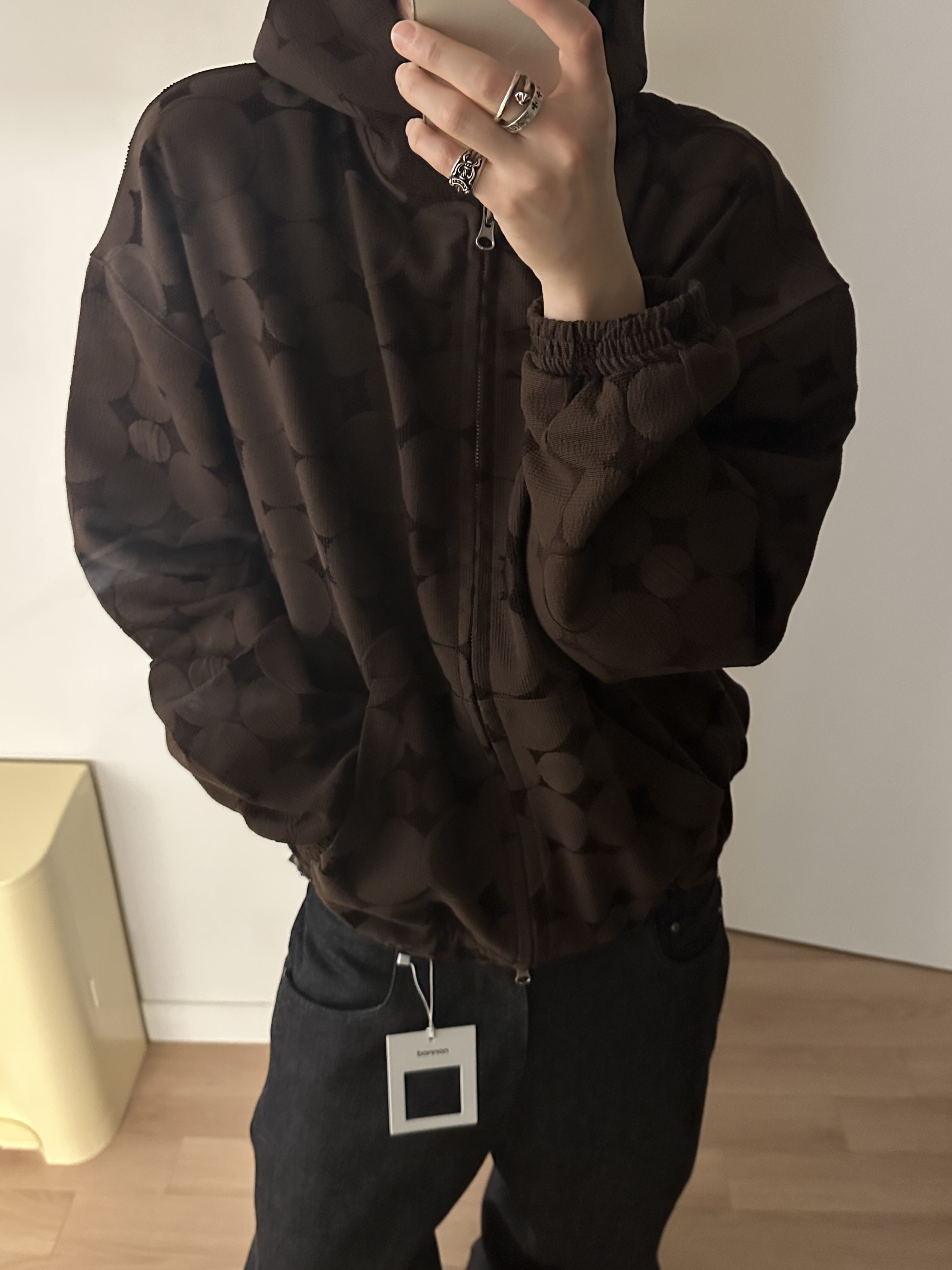 Nonnod Zen Zip Hoodie Brown Jacquard, Nonnod Zen Raw Selvedge Denim Pants Indigo 착용 스타일 - 2