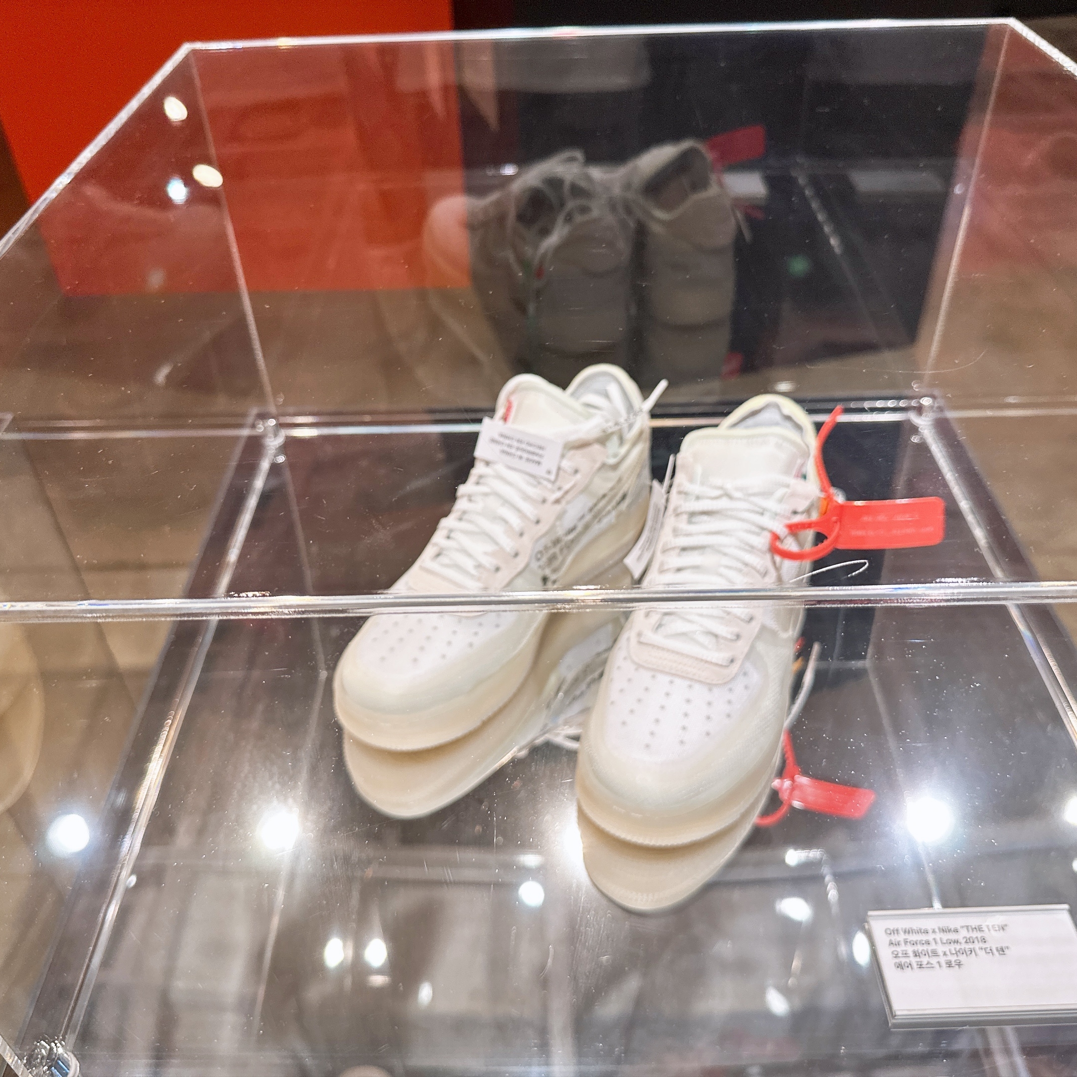 Nike x Off-White Air Force 1 Low The Ten 착용 스타일