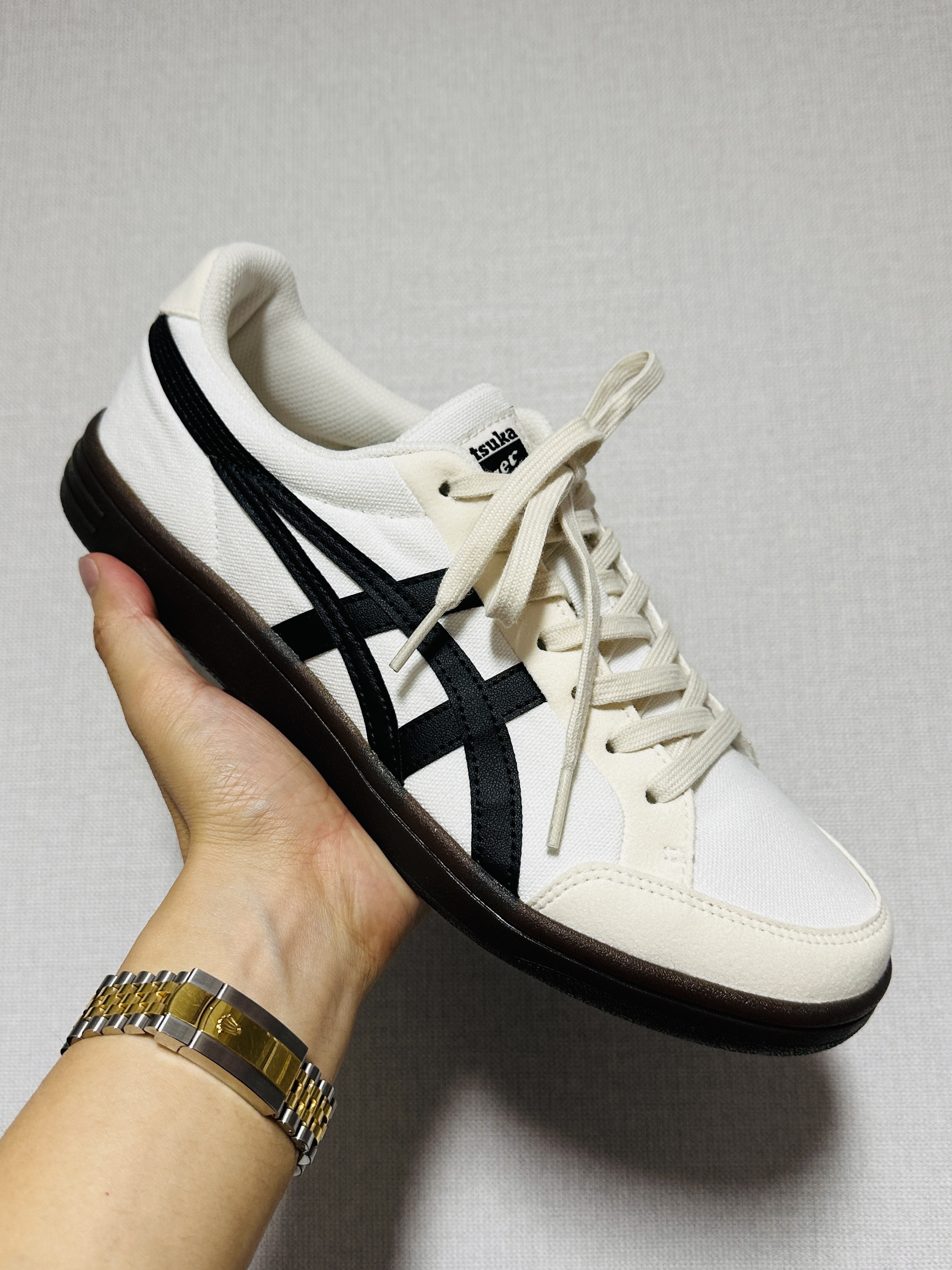 Onitsuka Tiger Advanti Cream White Black 착용 스타일
