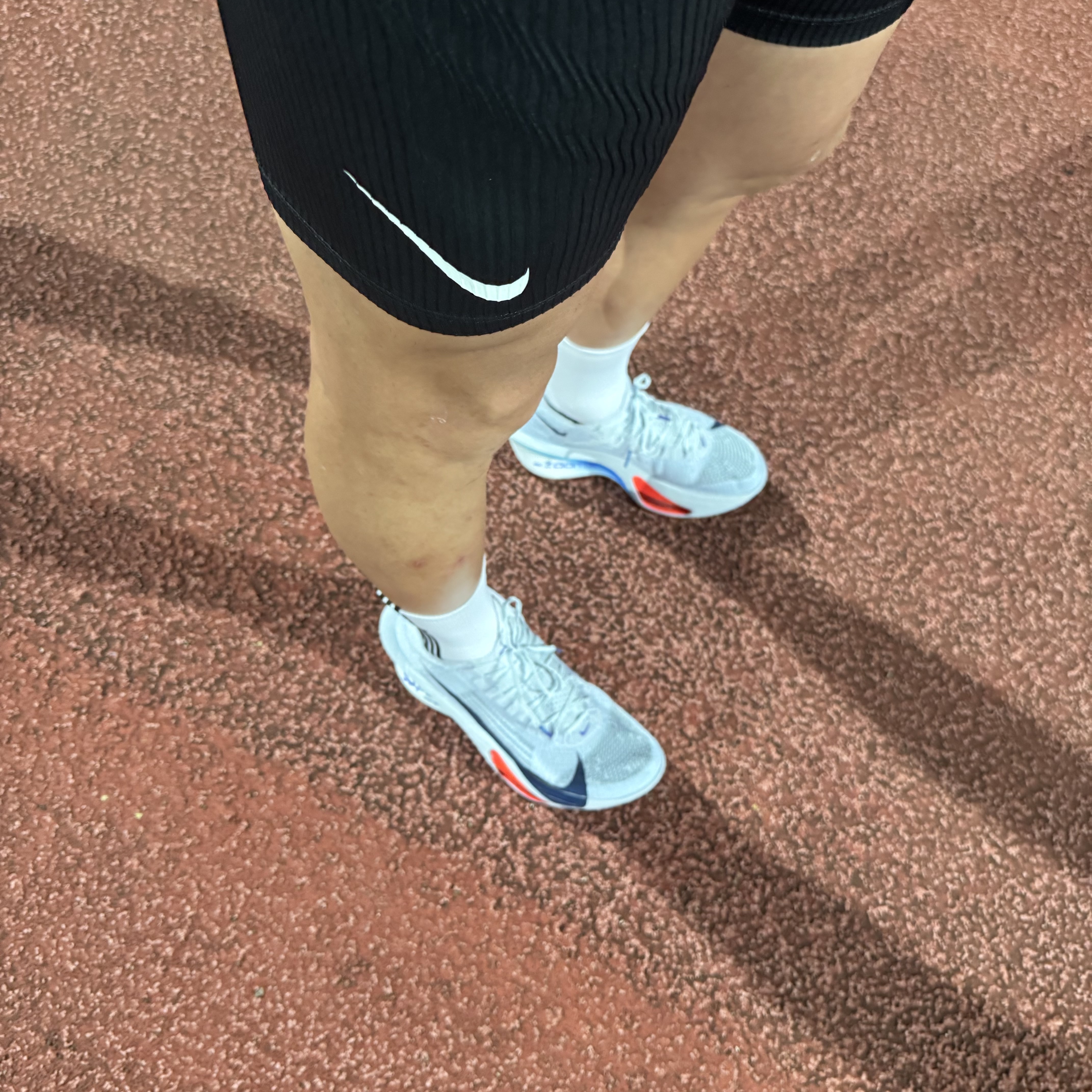 Nike Air Zoom Alphafly Next% 3 Football Grey Ghost 착용 스타일 - 3