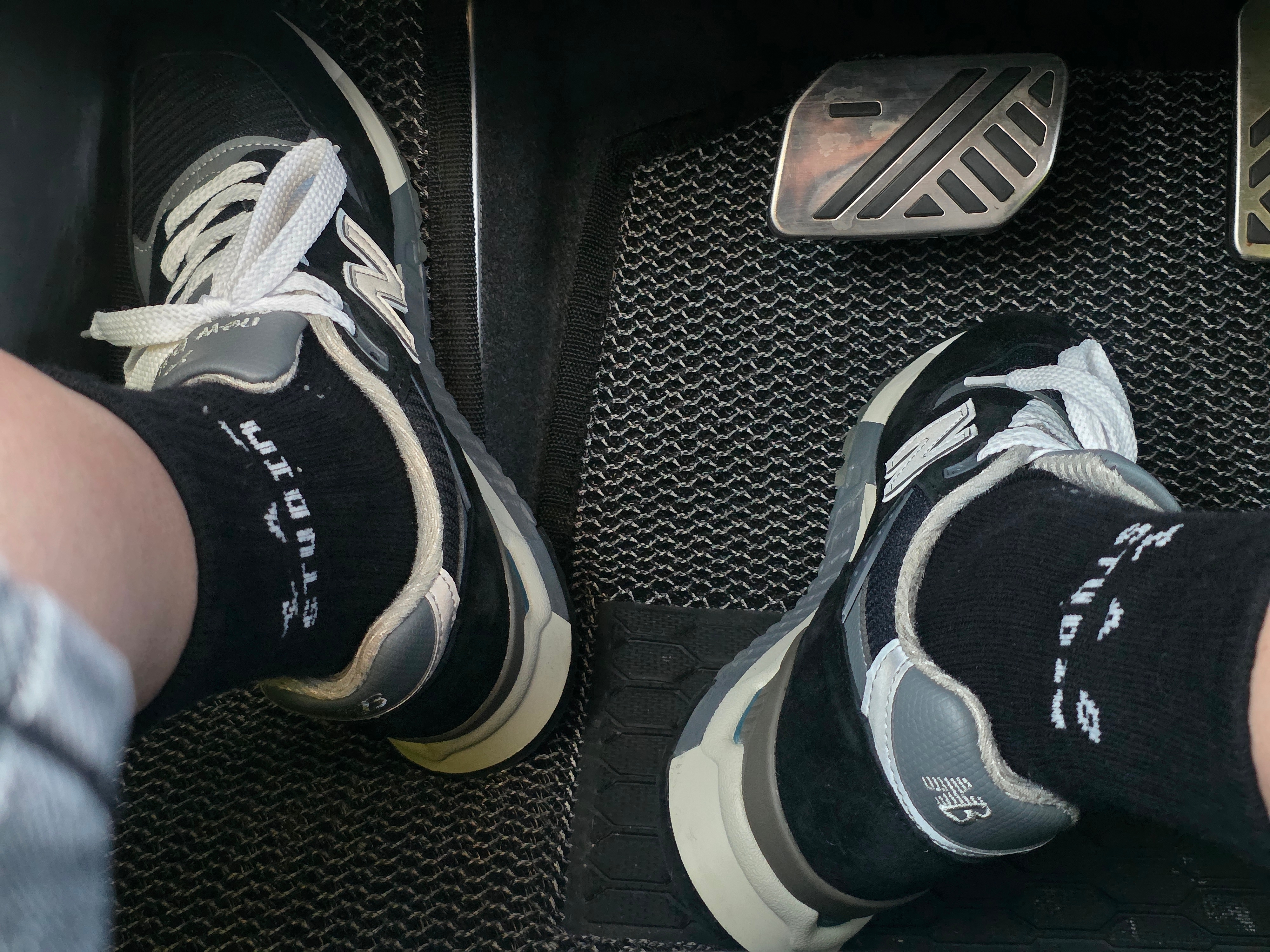IAB Studio Socks White Black (5 Pack) 착용 스타일 - 1