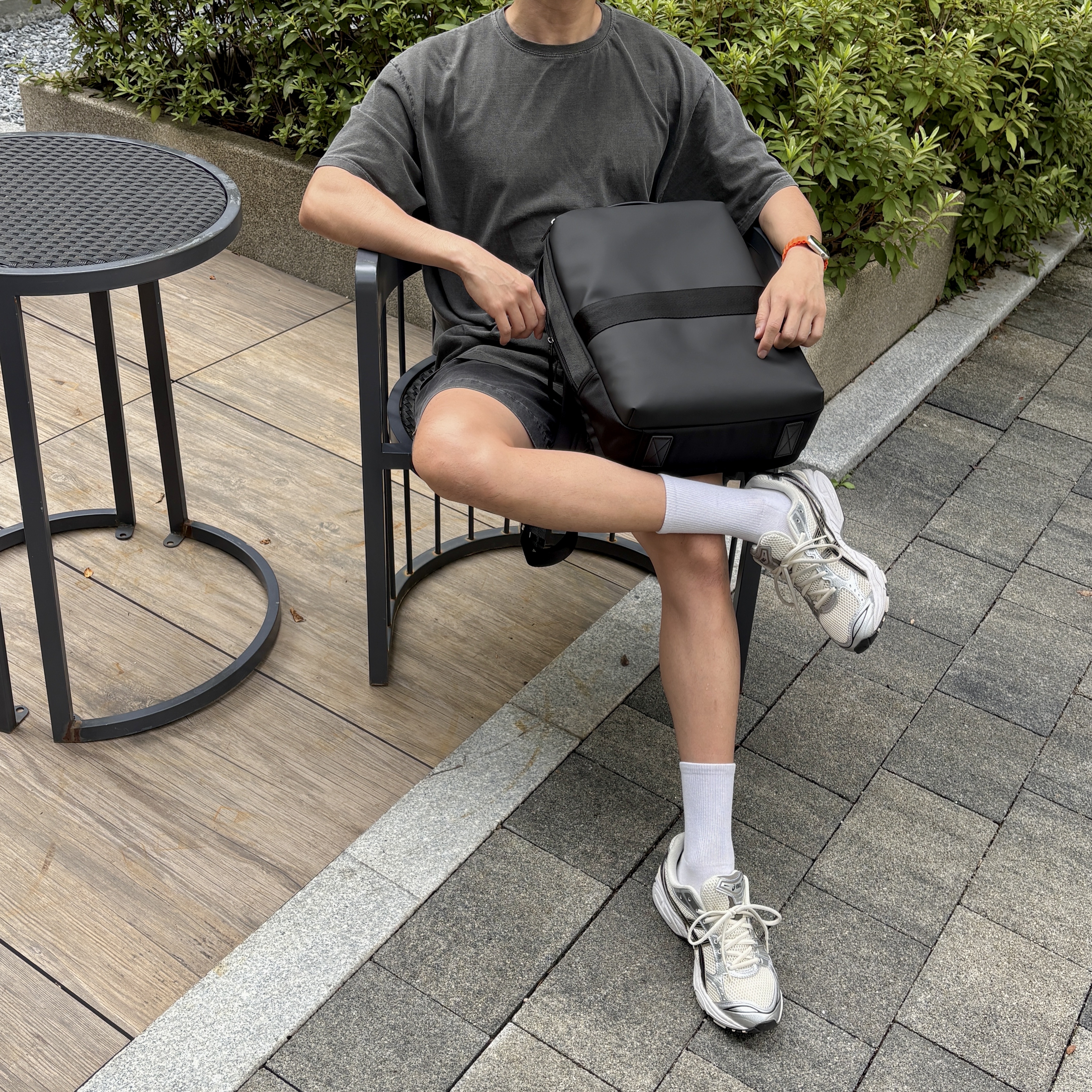 Asics Gel-Kayano 14 Cream Black 착용 스타일 - 2